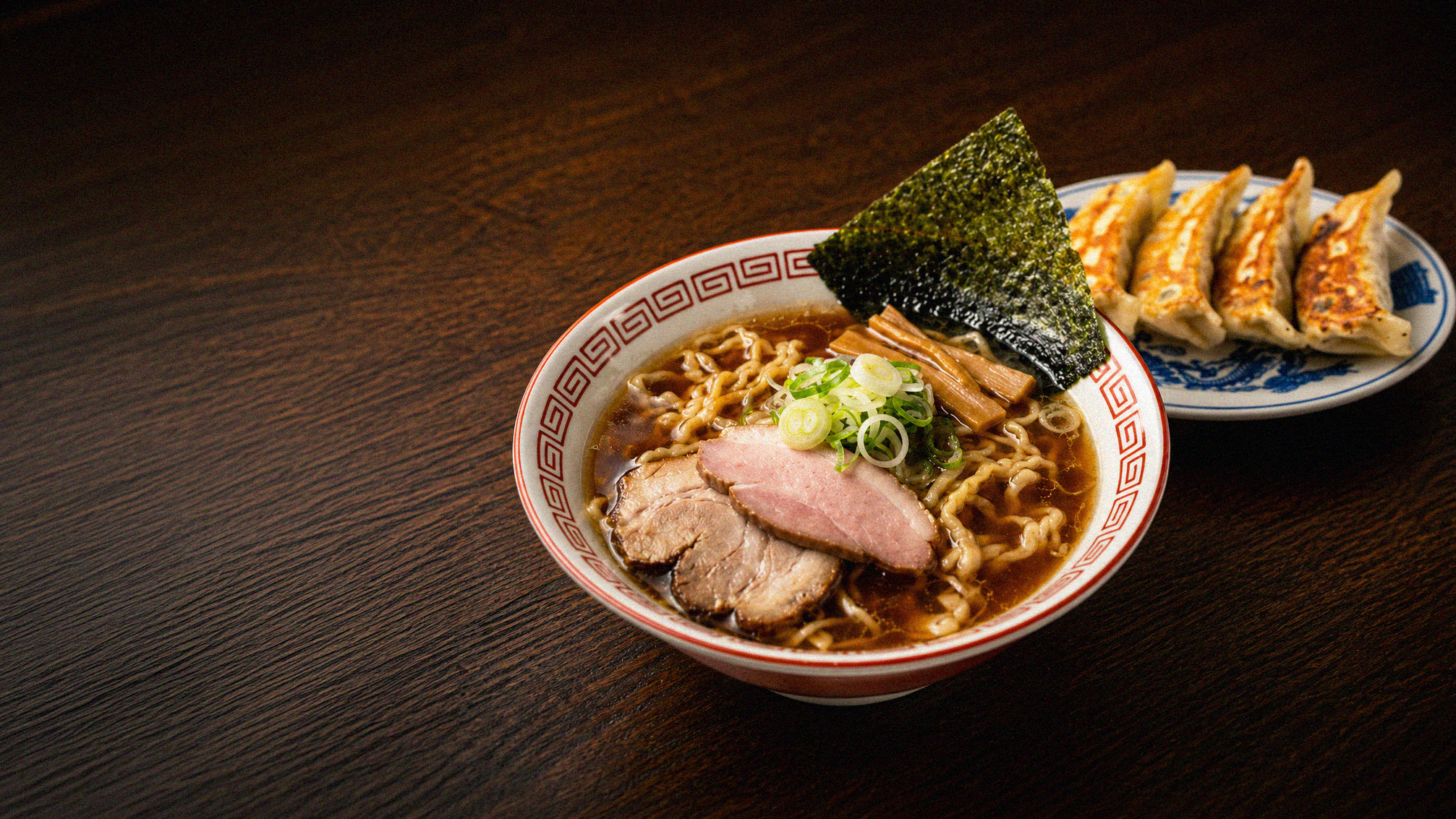 月徳飯店のこだわりの外観