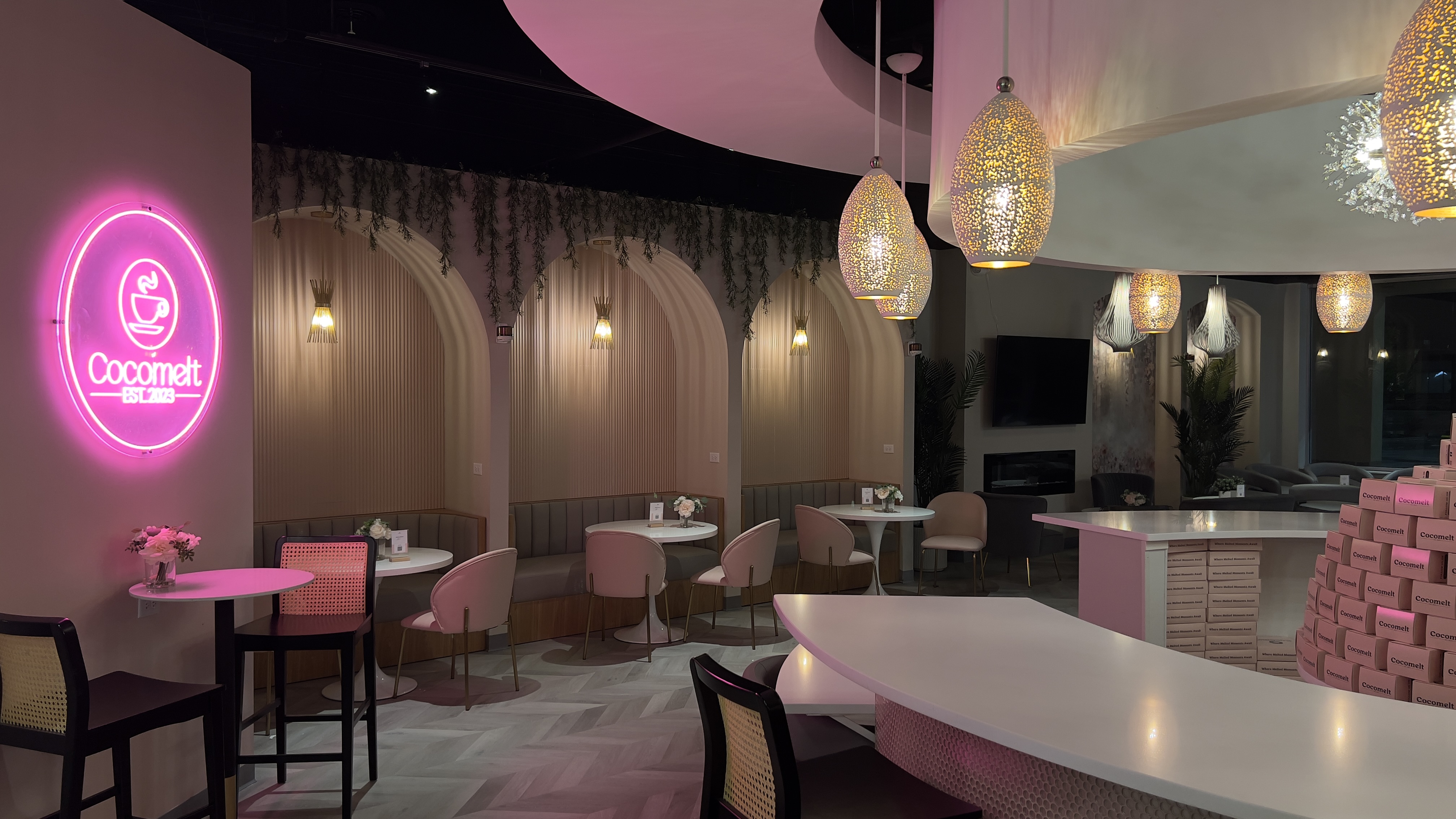 USA Dessert Lounge Crepes & Waffles