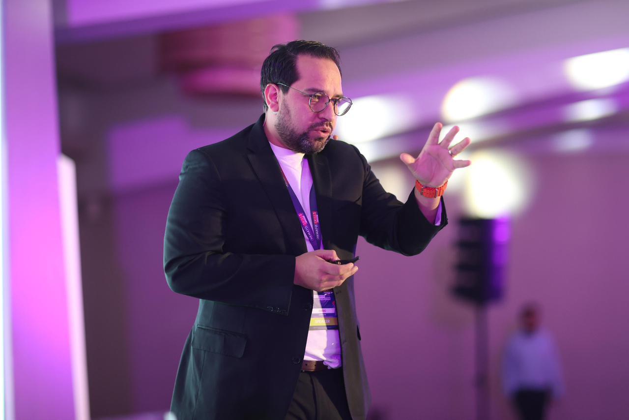 Dr. Ovidio Cortazar — Electrofisiólogo Cardíaco Pediátrico CDMX