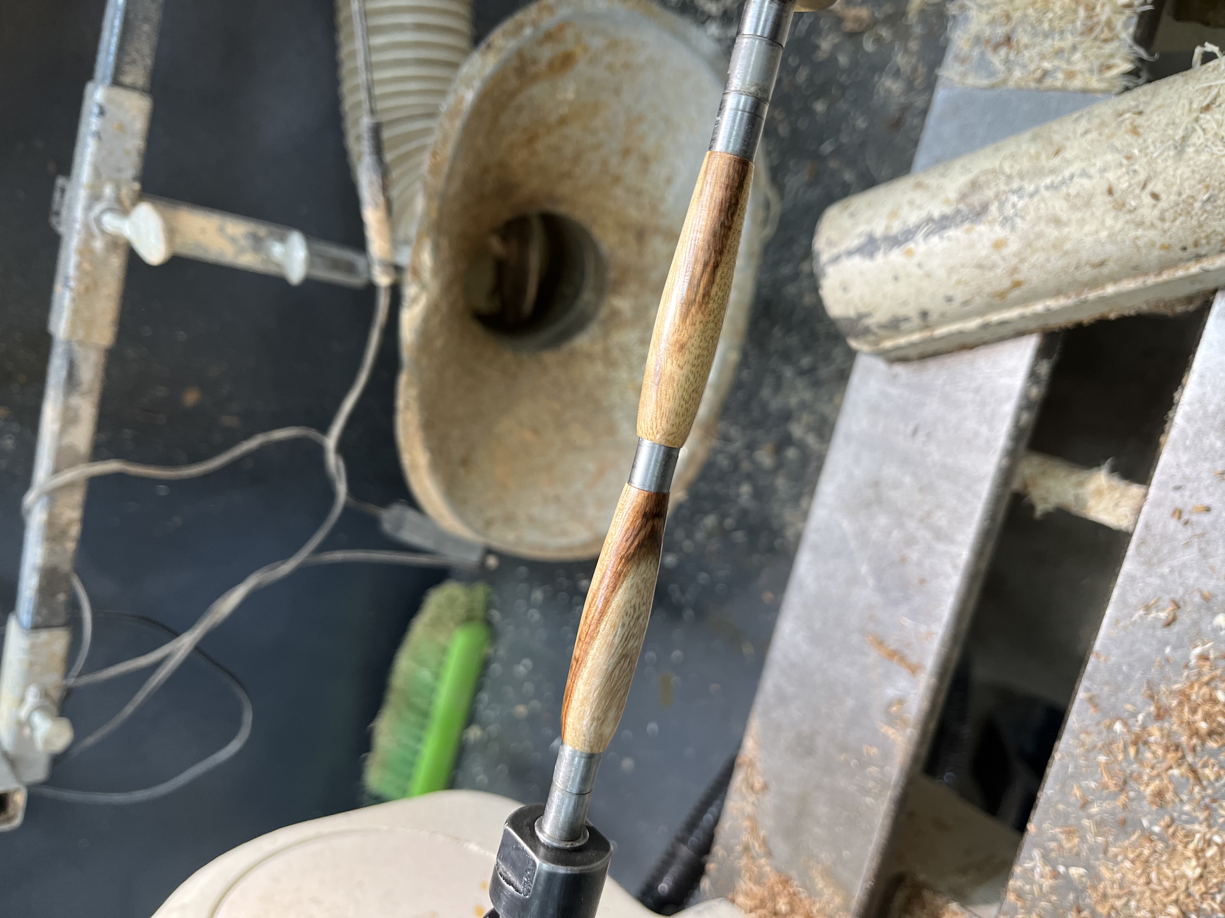 Wooden pen barrel