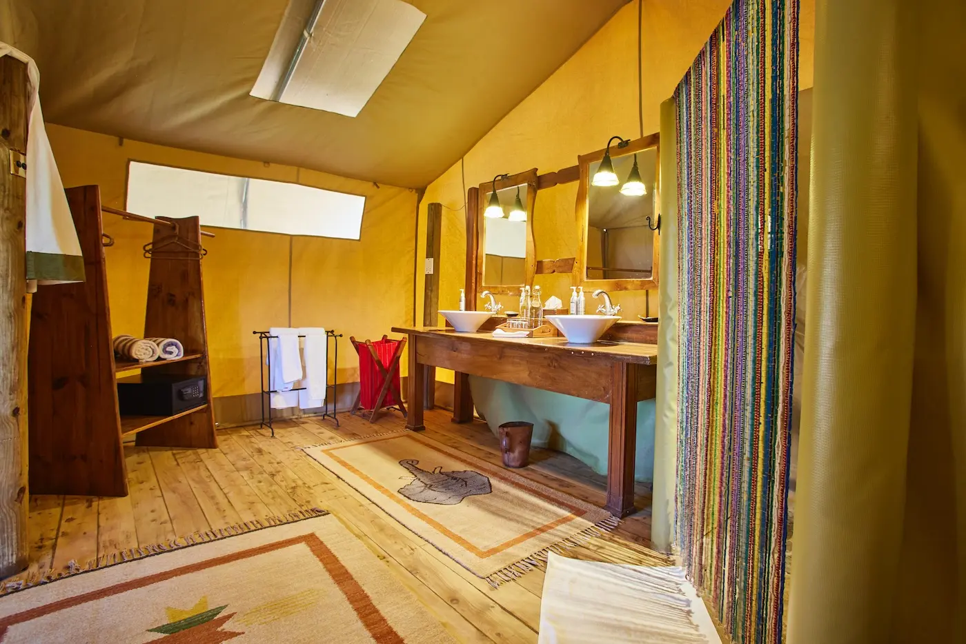 Luxury Tent Washroom