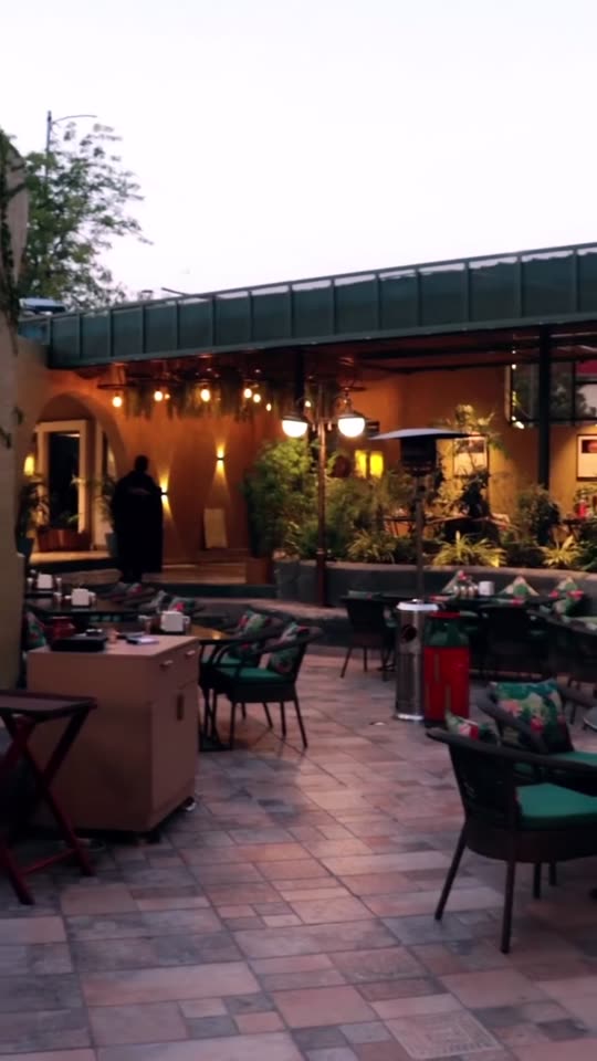 Hospitality & Lifestyle — Restaurant story