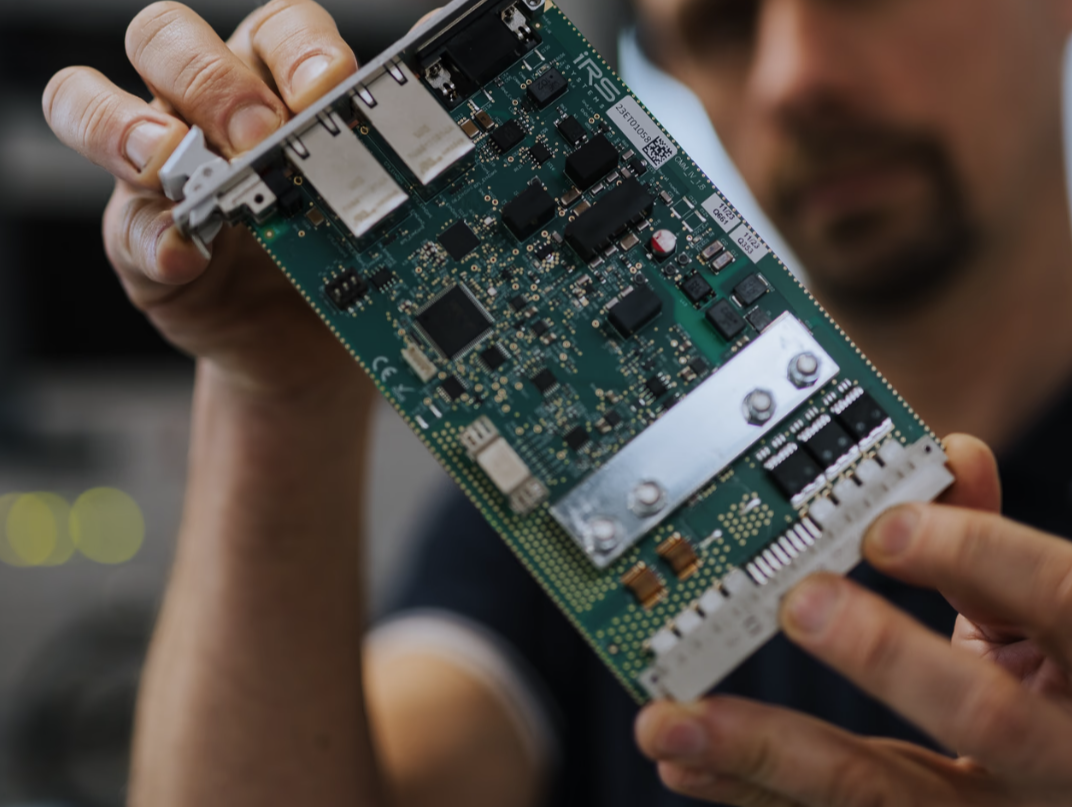 Hardware Components & Measurement Modules | IRS Systems