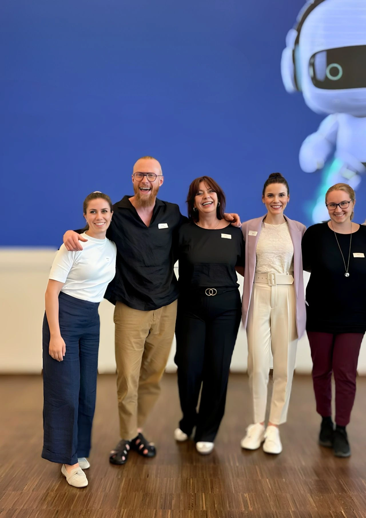 Das Team von academy4.ai