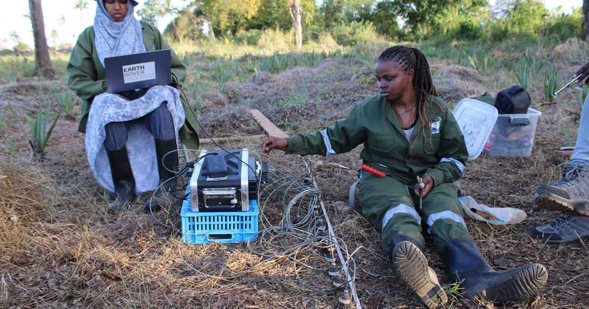 Earth Rover Program | Hubs and Surveys