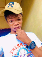 Ayomide Esin
