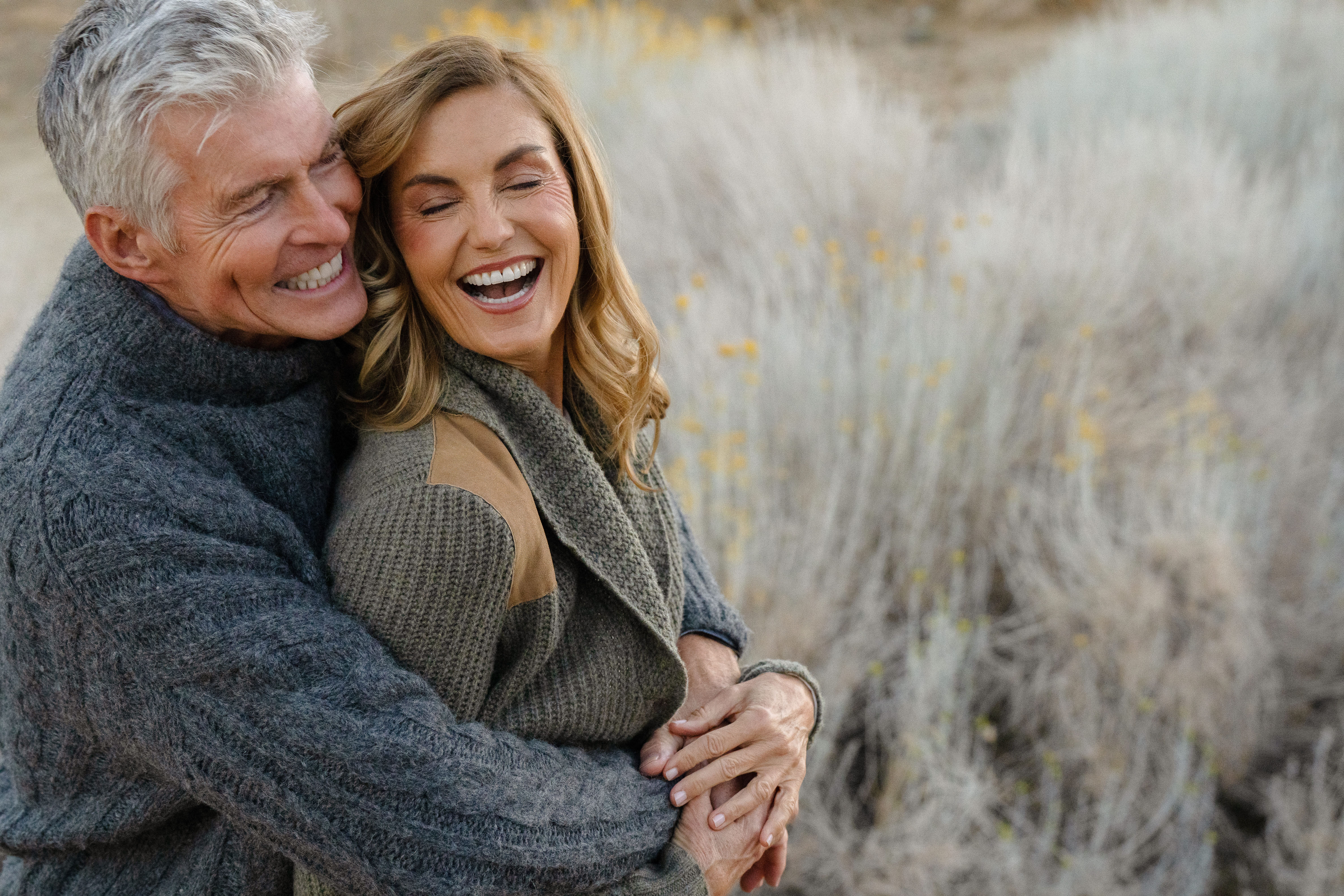 Light orange and purple 3d spheres