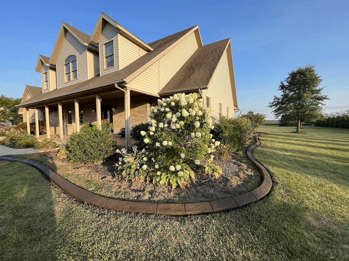 Illinois Central Curbing Concrete Landscape Edging