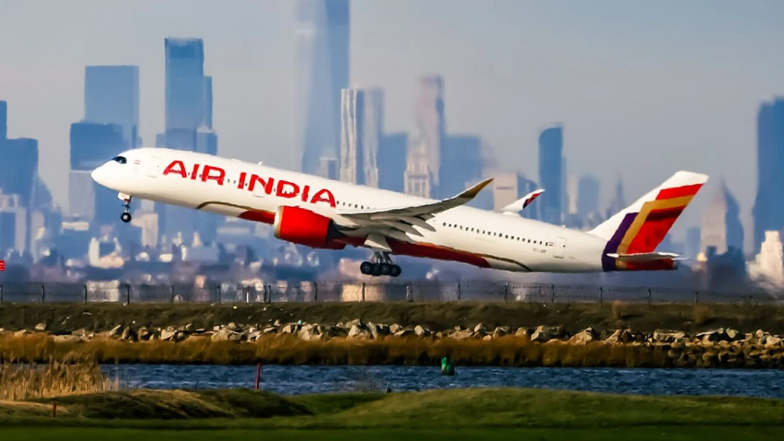 New Boeing 787-9 Arrives in Delhi