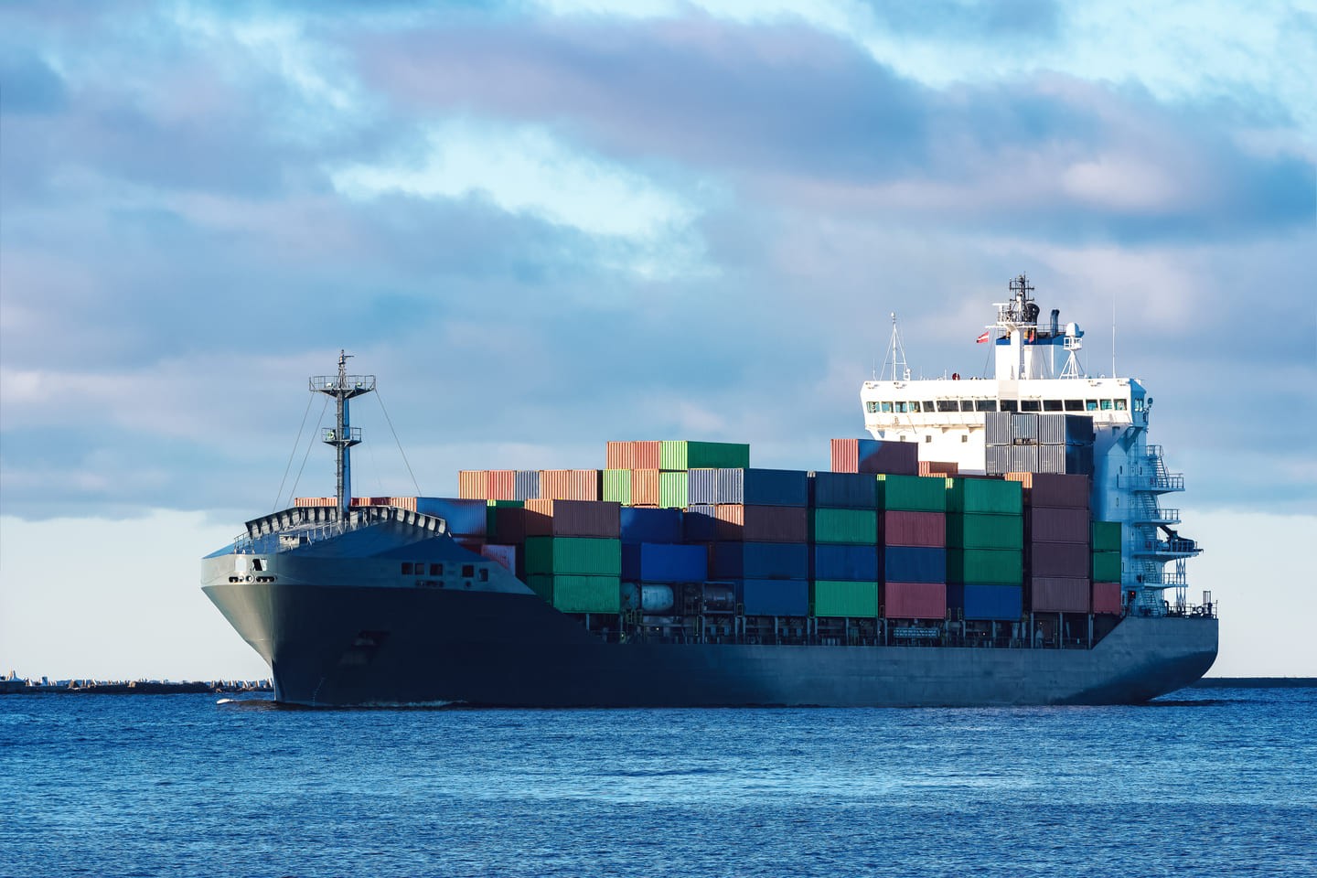 Shipora-Shipping-Logistics-Framer-Template-Service-04