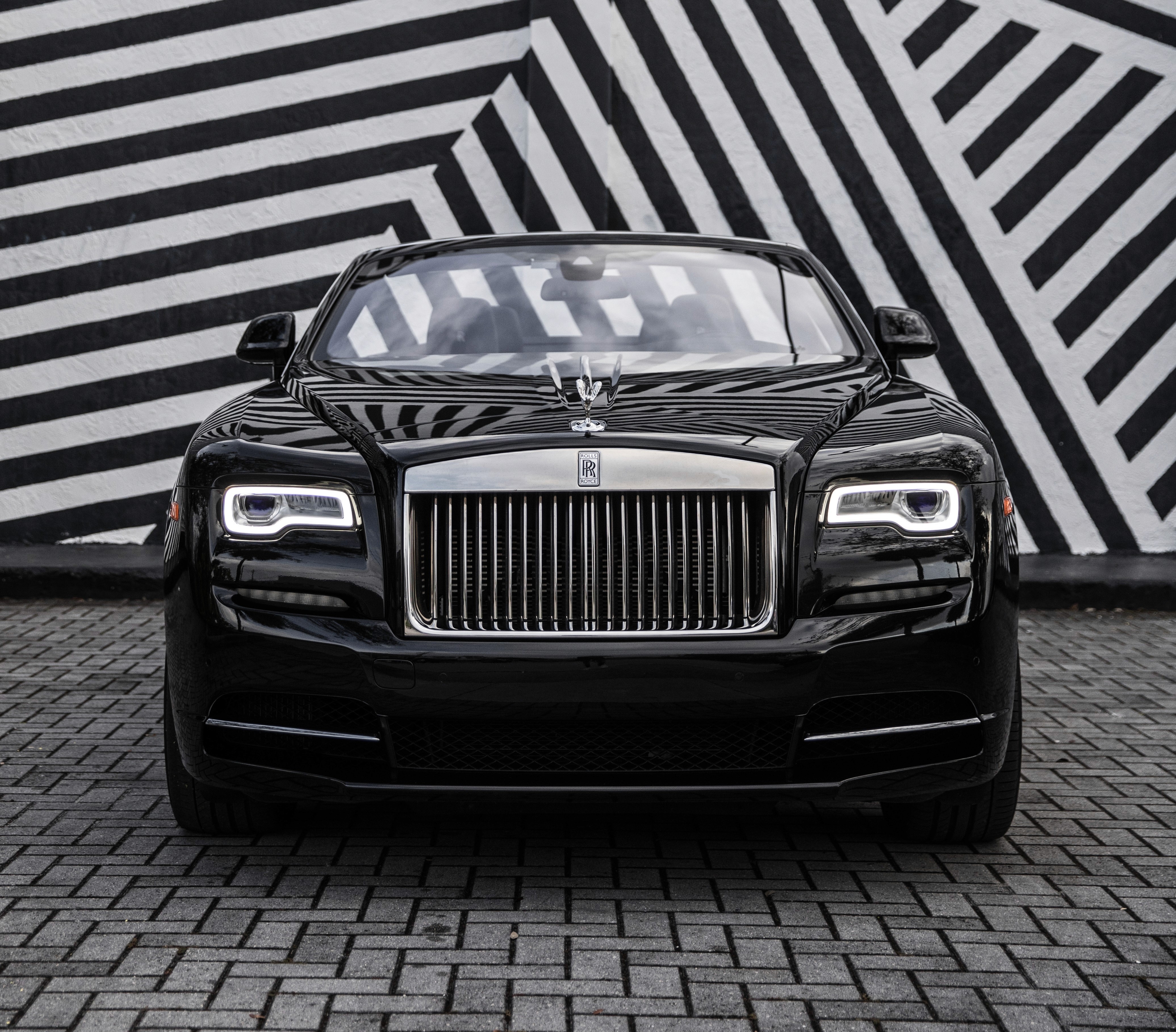 Rent a Rolls Royce Ghost with Monarc VIP - Ultimate luxury car rental for a refined driving experience in Miami.