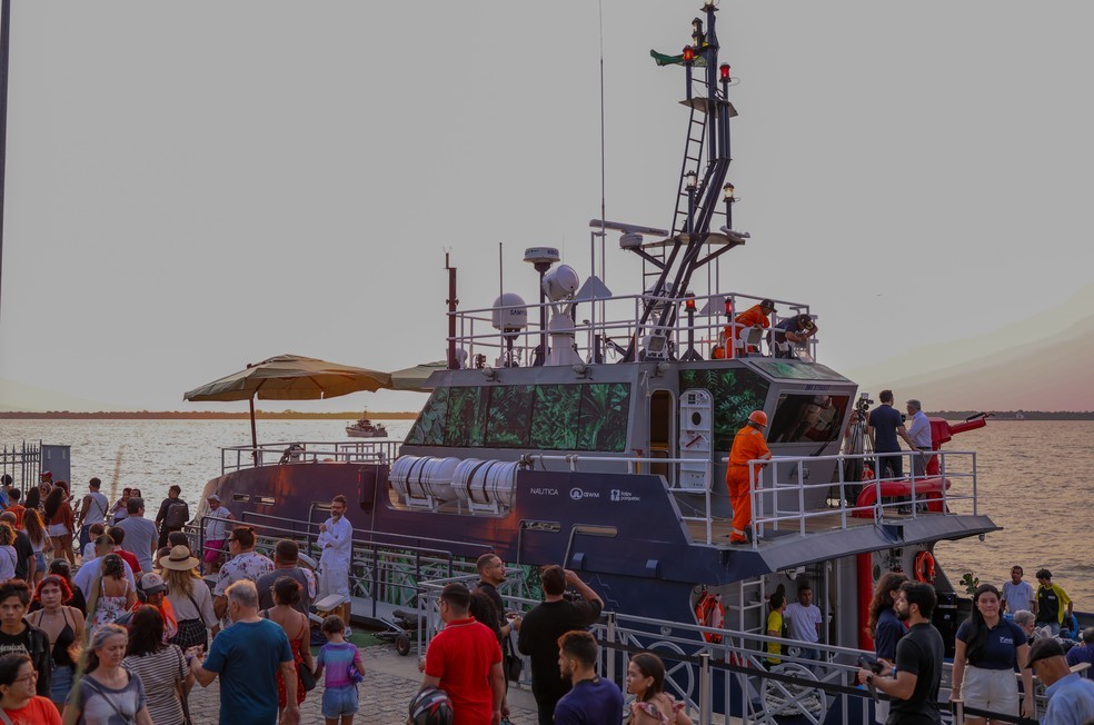 Navio atracado durante a COP30: em parceria com a Itaipu Parquetec, o Grupo Náutica apresentou o JAQ H1. — Foto: Divulgação/Victor de Oliveira Santos e Uirá Dantas @revistanautica