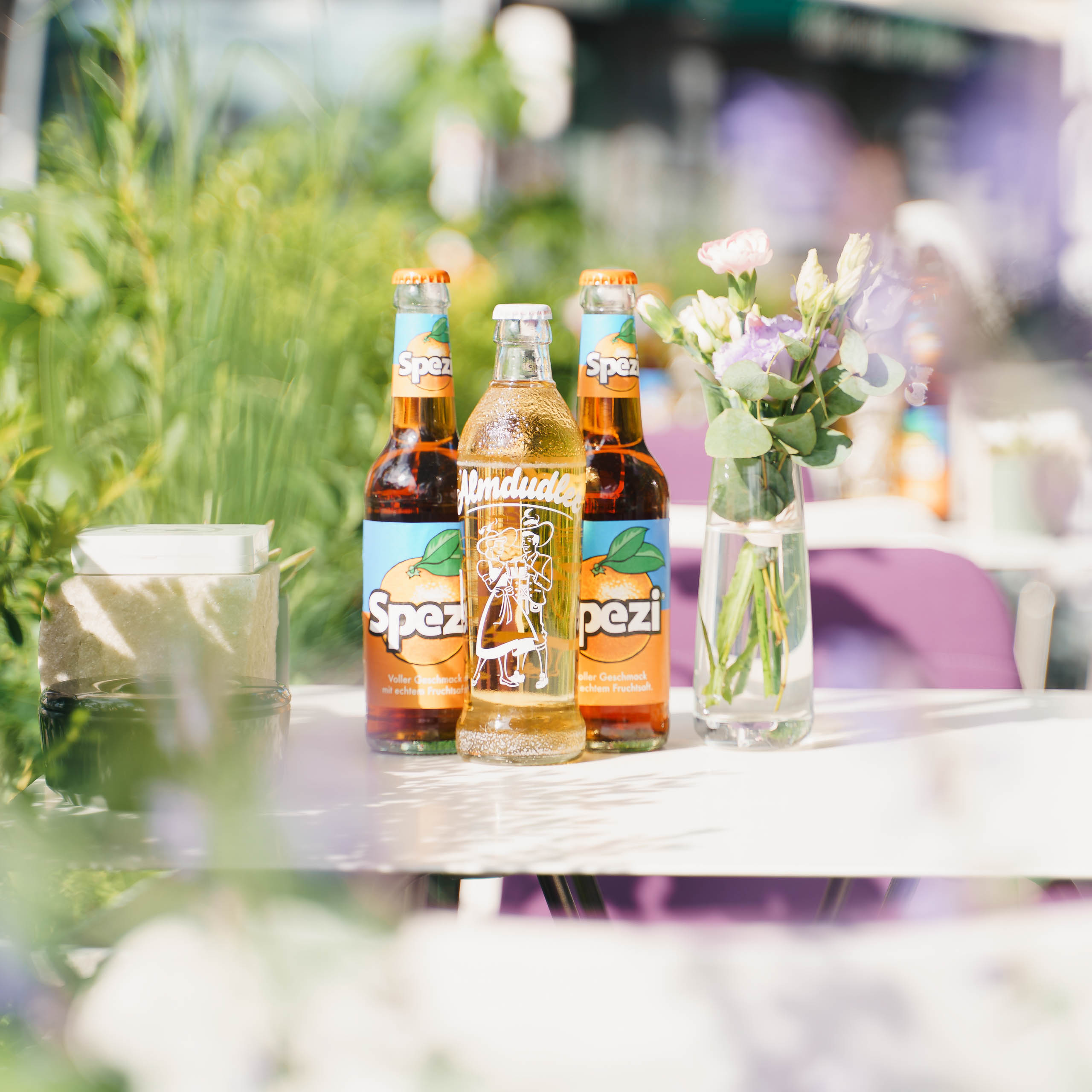 Almdudler & Spezi Sponsoring bei SisterAct Pressetag 2025