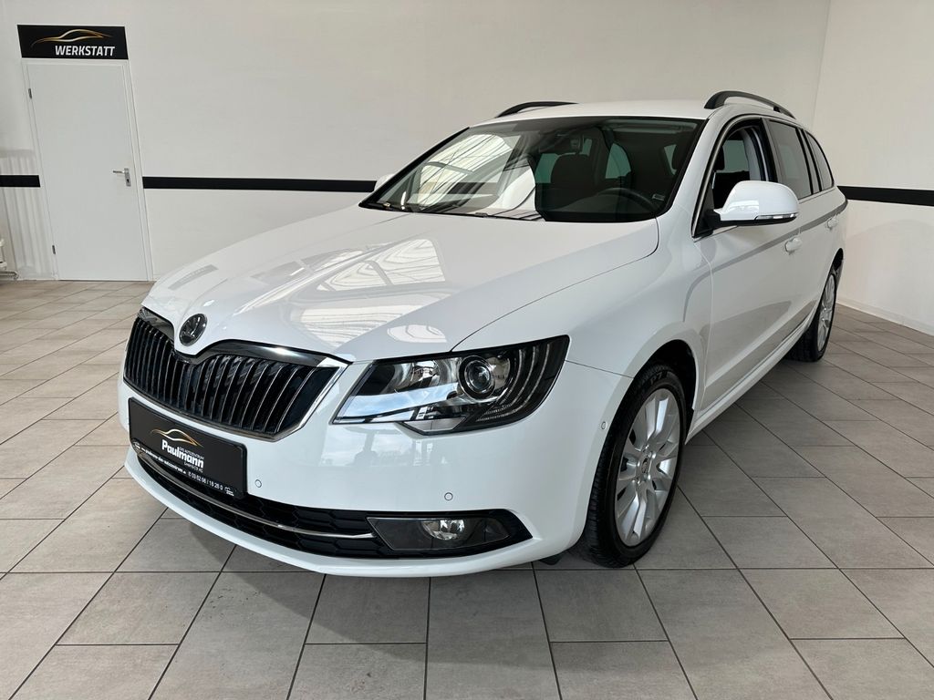 SKODA Superb 2013 WHITE Gebrauchtwagen - Hauptansicht