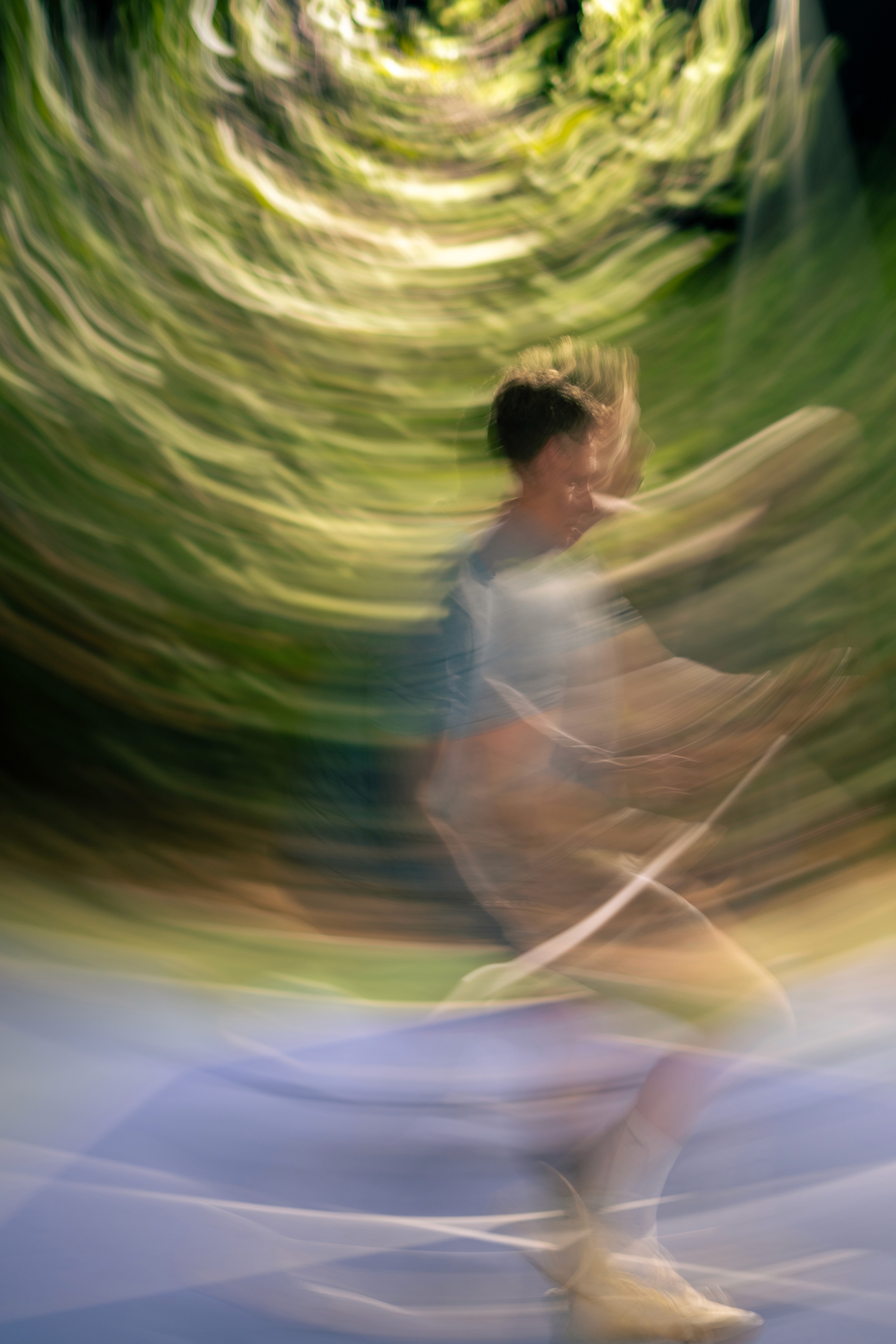 Surfer cleaning Surf board