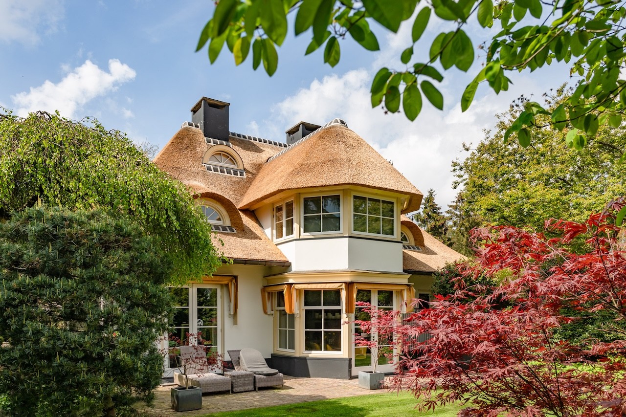 Overzichtsfoto van project Snelder Blaricum - Rietdekkersbedrijf van Dijk Putten