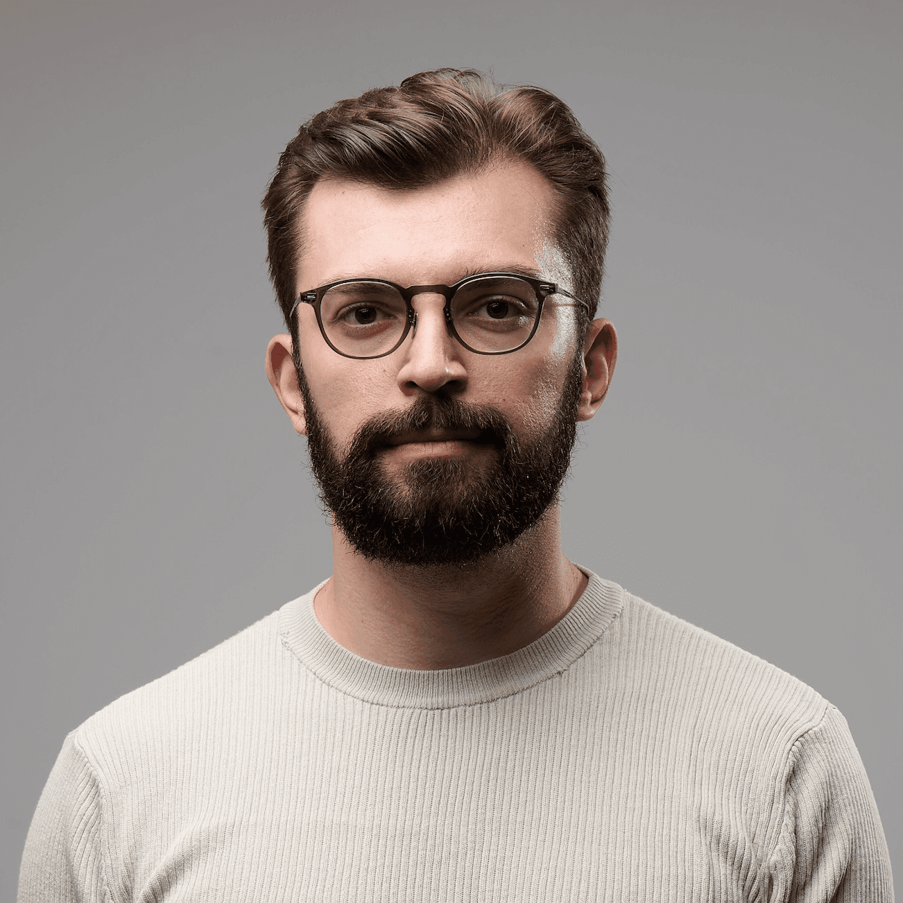 A professional profile photo of Lewis Chawko, Founder of RevOps Consulting