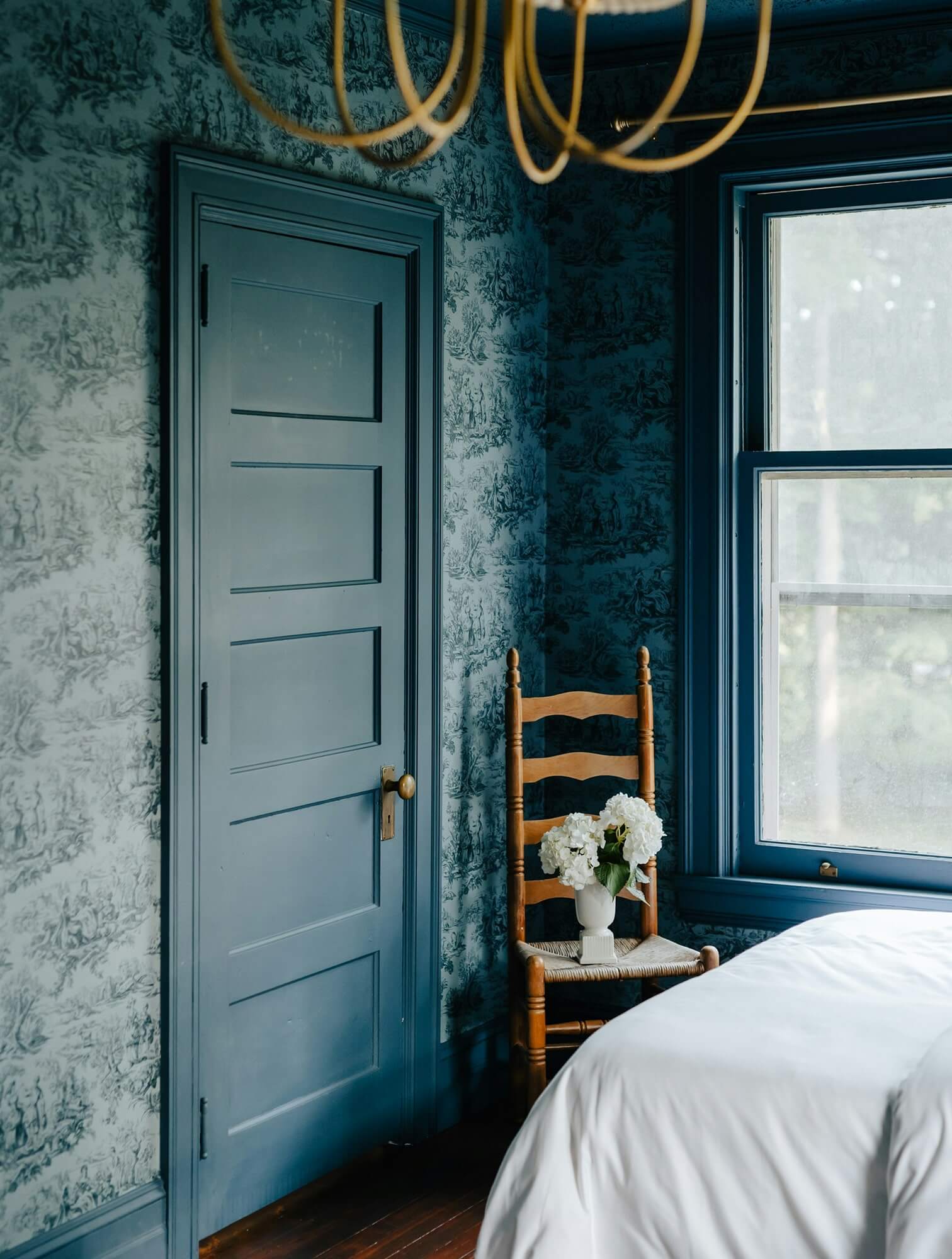 Project showcase image featuring a modern, refined interior.