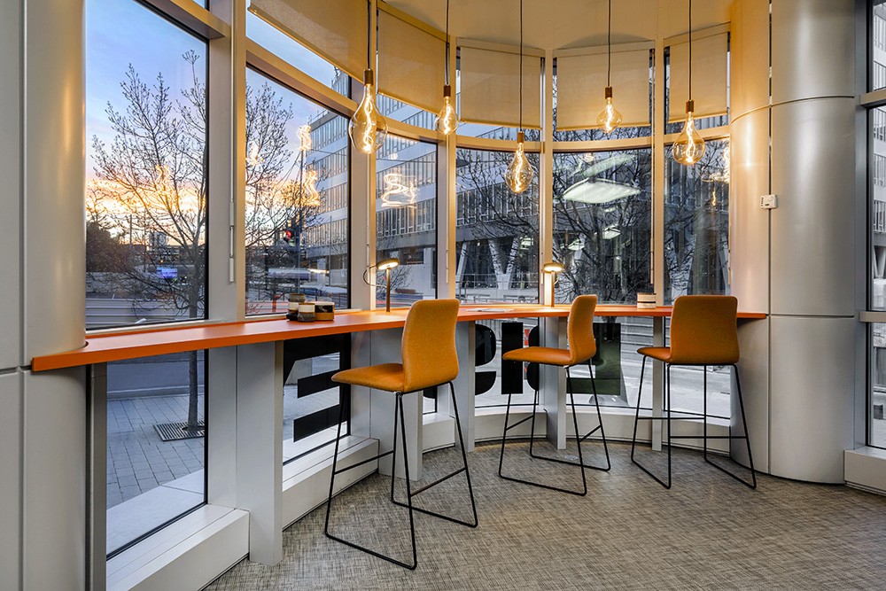 Bureaux originaux baie vitrée