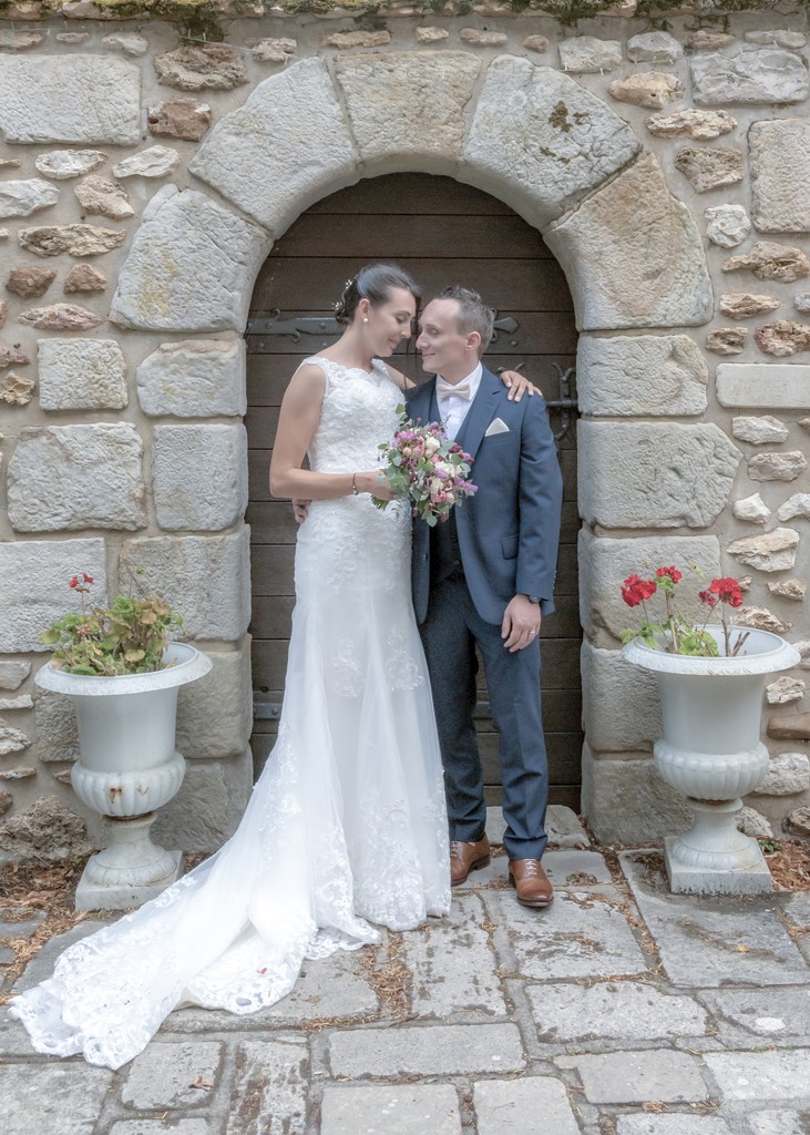 Album photo de luxe — French wedding photographer Paris — luxury wedding book France — Maison Elion — relique photographique rare — fragment intemporel — rituel artistique — photographe mariage haut de gamme — Seine-et-Marne 77 — album mariage bespoke sur mesure — timeless photography France — image symbolique — luxury French wedding photography