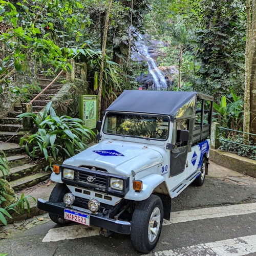 热带雨林吉普车旅行