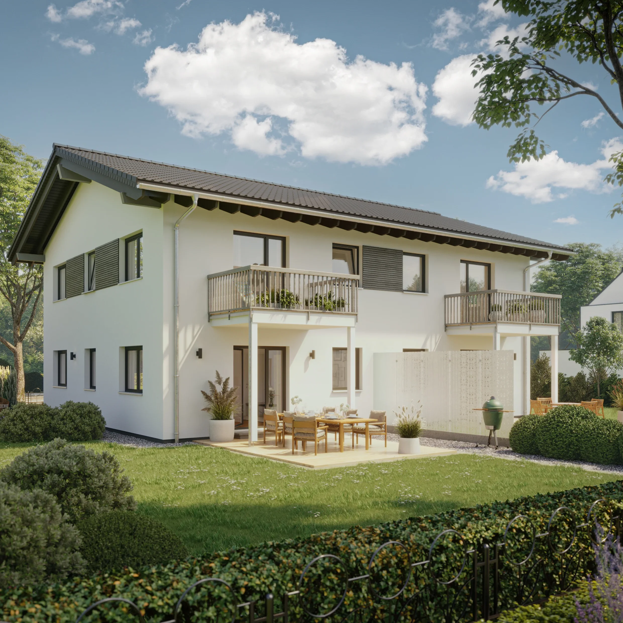 Moderne Doppelhaushälfte mit Terrasse, Grill, Garten und gepflegten Grünflächen unter blauem Himmel mit Wolken.