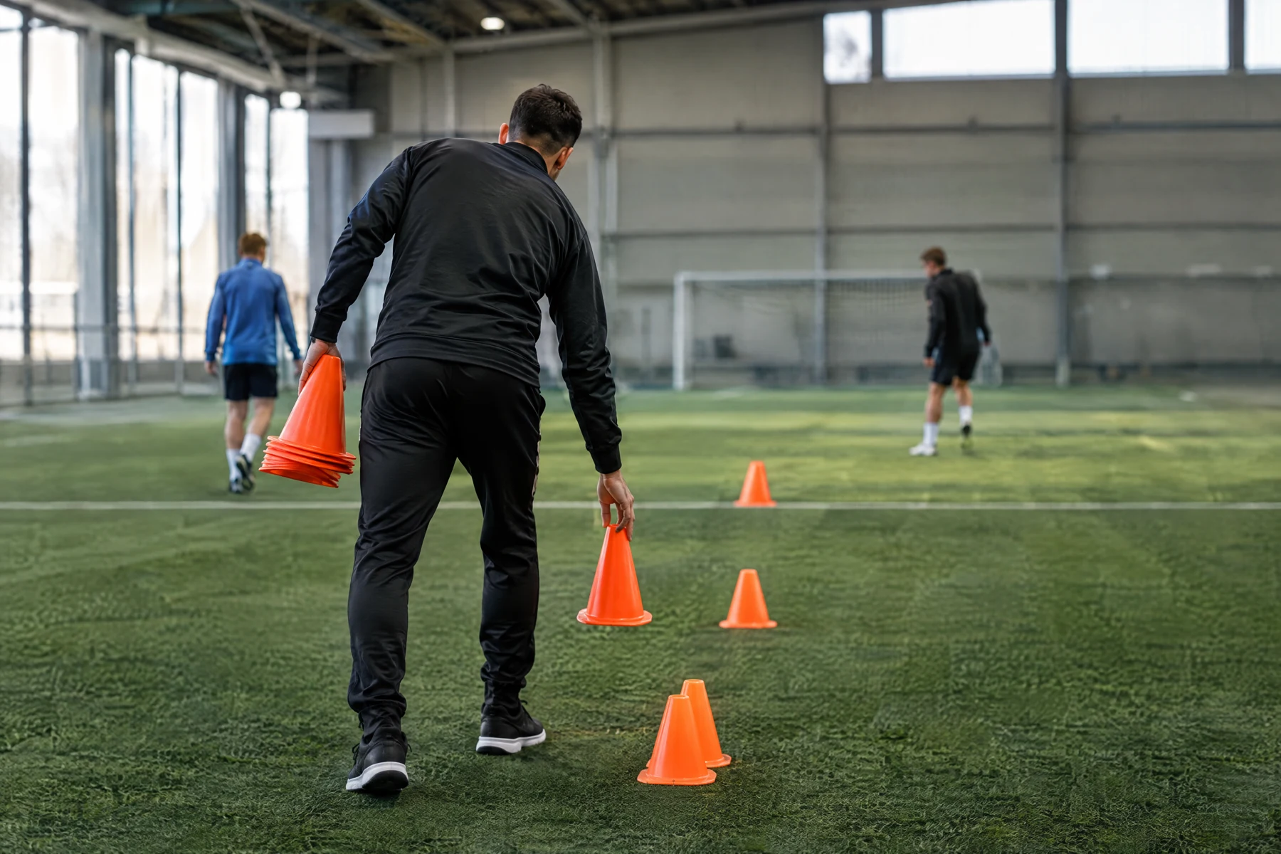 Training auf einem Indoor-Soccer-Platz