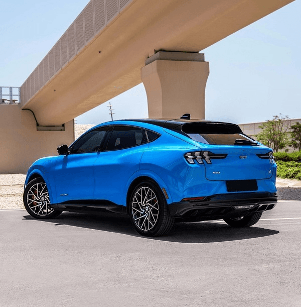 SUV Car Rental Dubai - Royal Car Collection