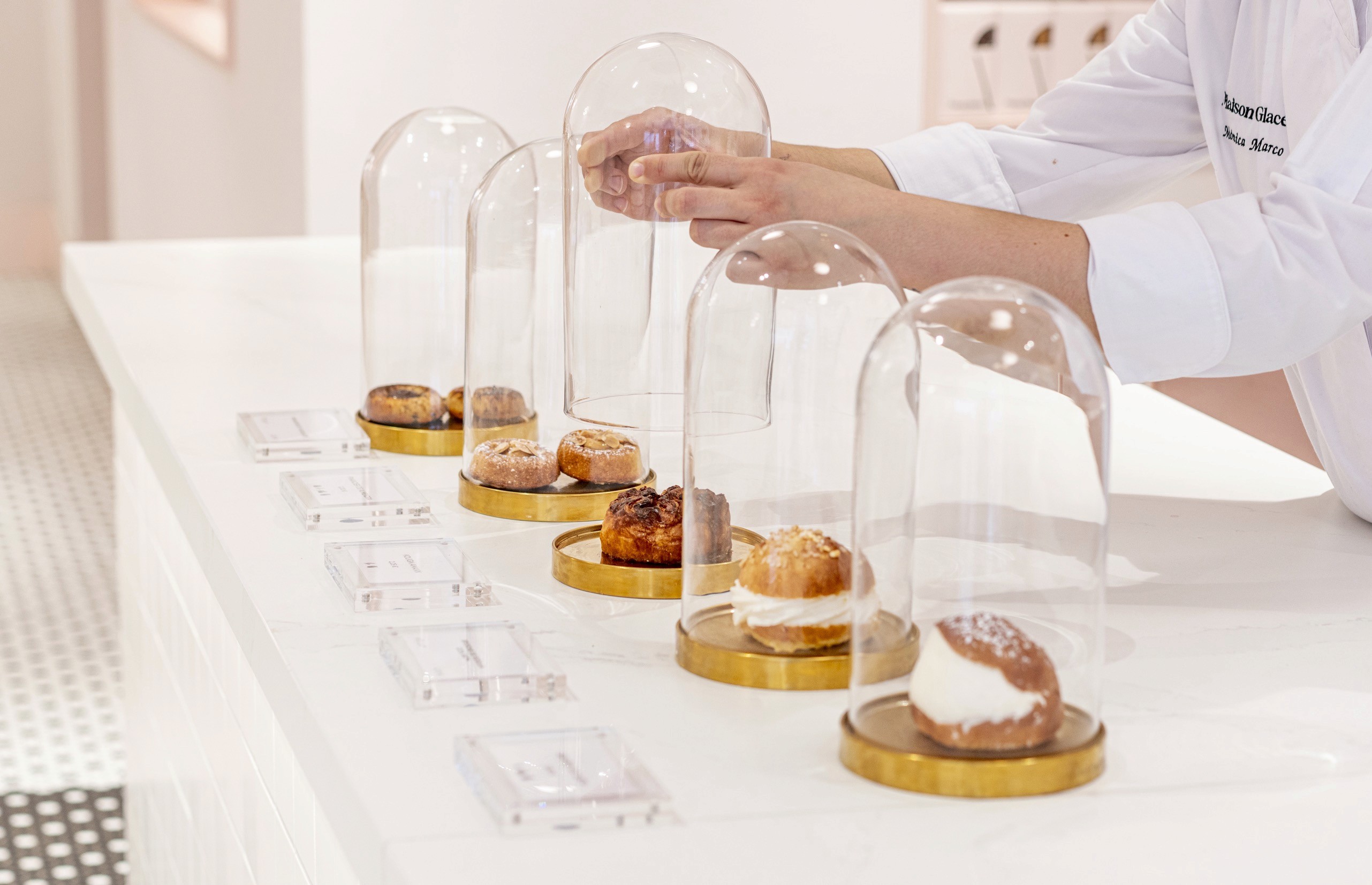 Maison Glacée ice cream brand photography and presentation image