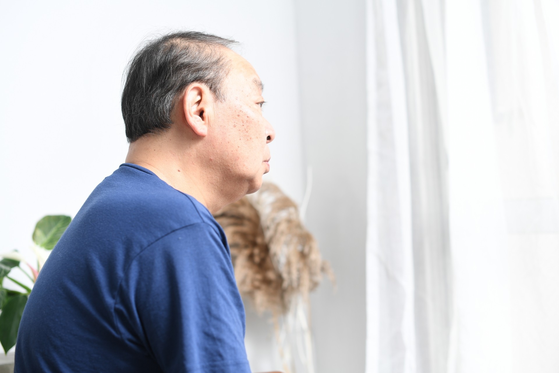 アルツハイマー型認知症の男性