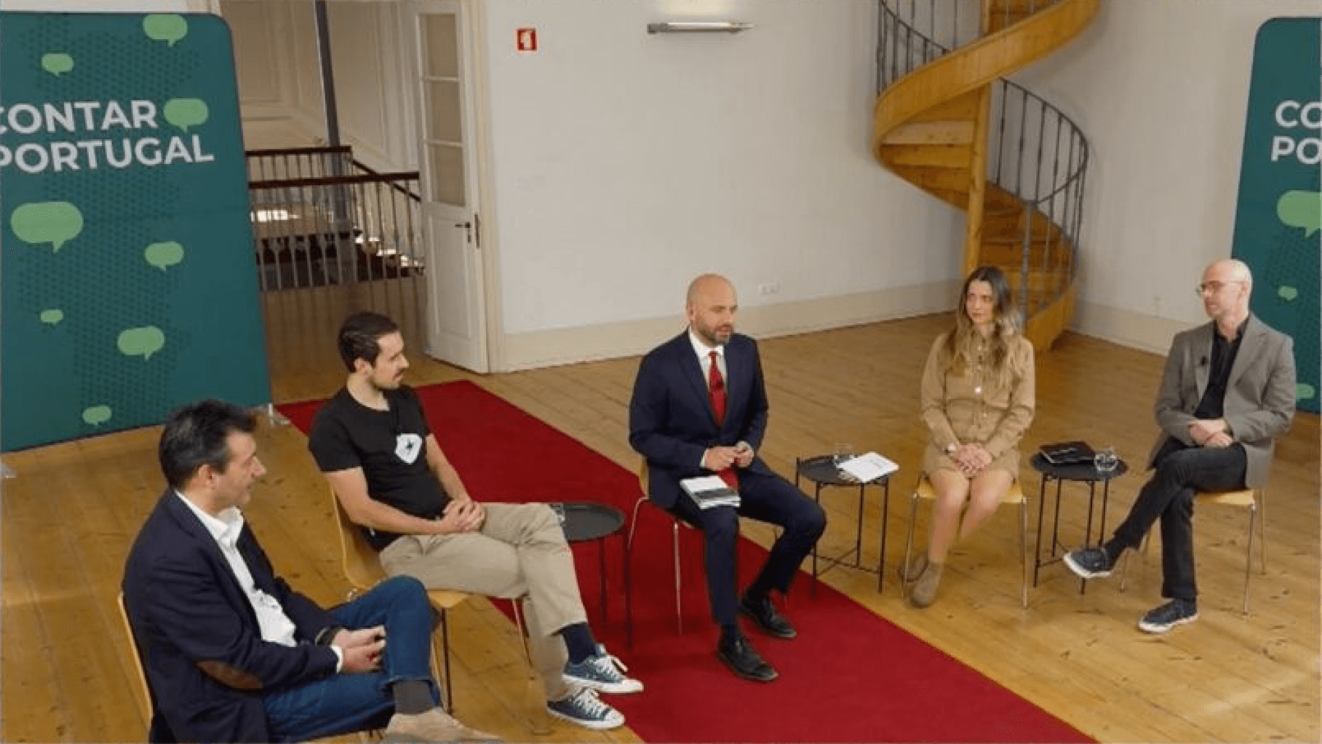 Big quotation marks.