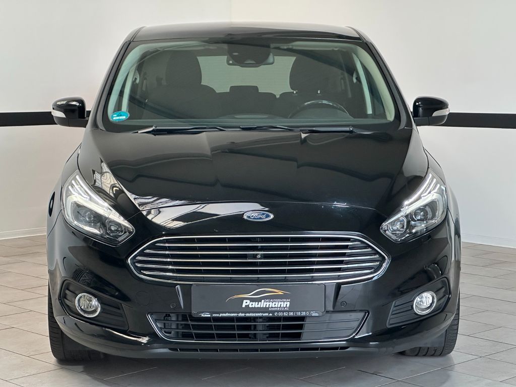 FORD S-Max 2018 BLACK Gebrauchtwagen - Hauptansicht
