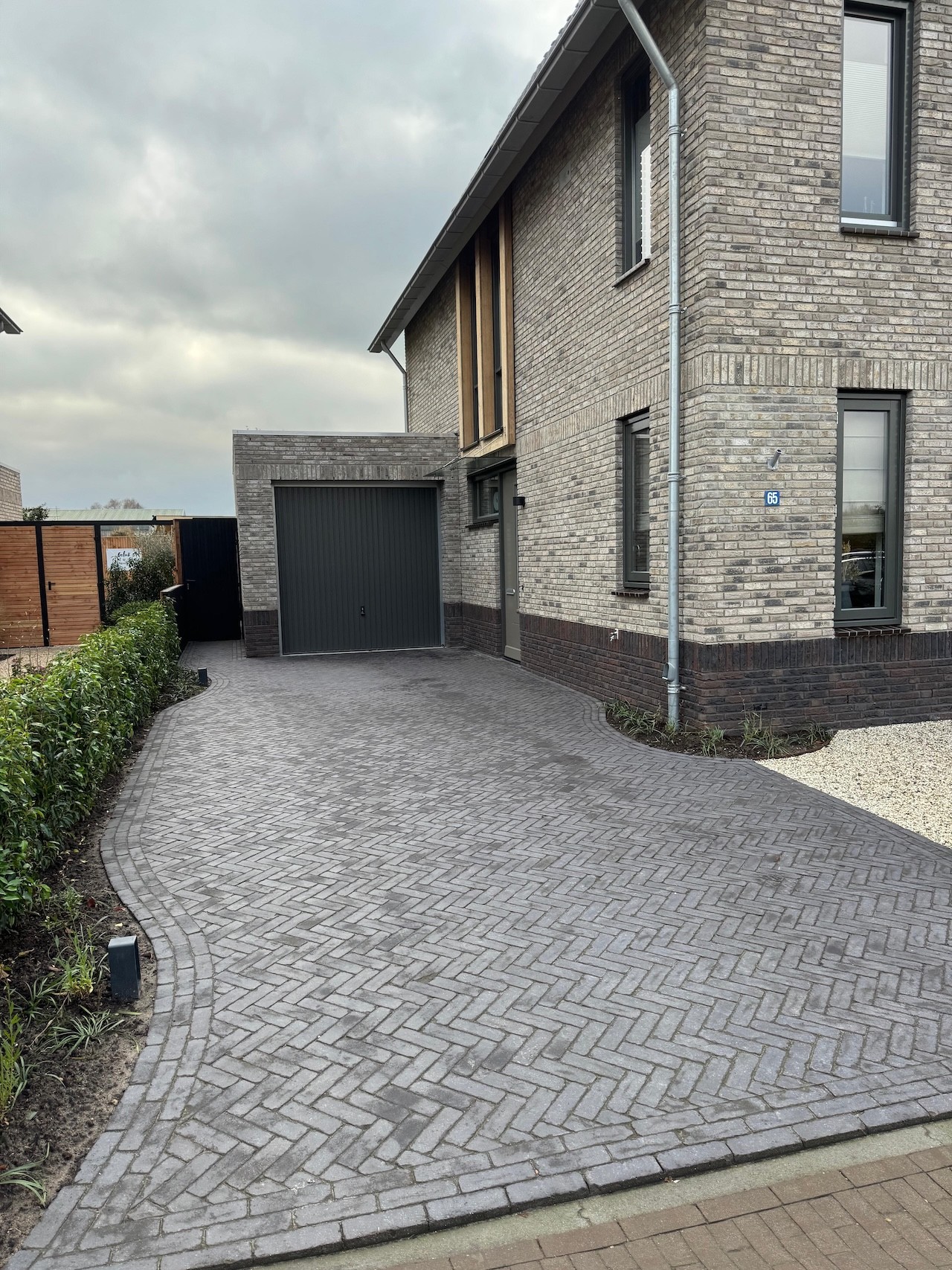 Tuin met organische vormen in Renswoude - Art gardens