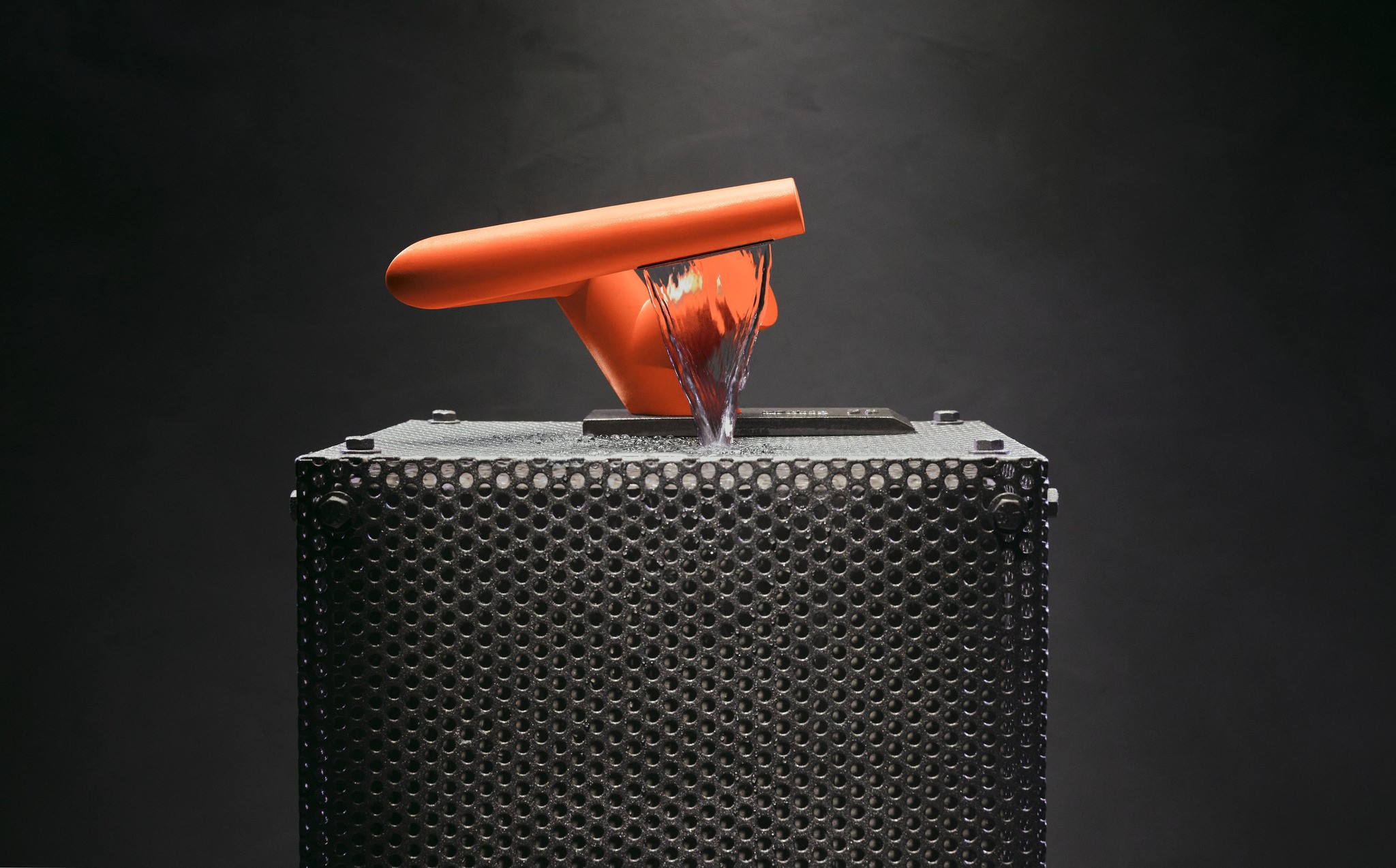 Here comes the alt text