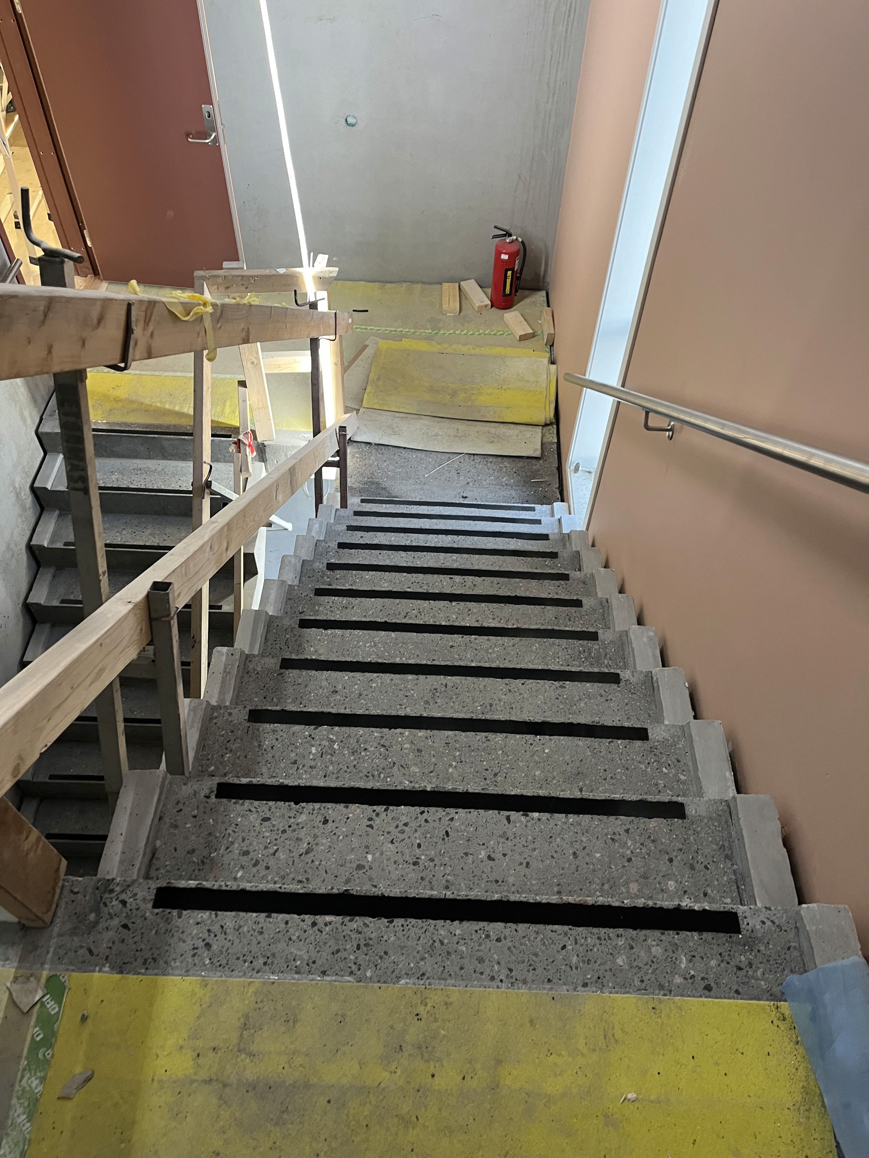 Bilde av innfelte trappeneser