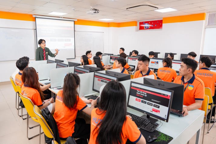 [Hướng nghiệp 2026] Thời đại mới - thị trường mới: Những cánh cửa nghề nghiệp mở rộng cho thế hệ làm Marketing 28