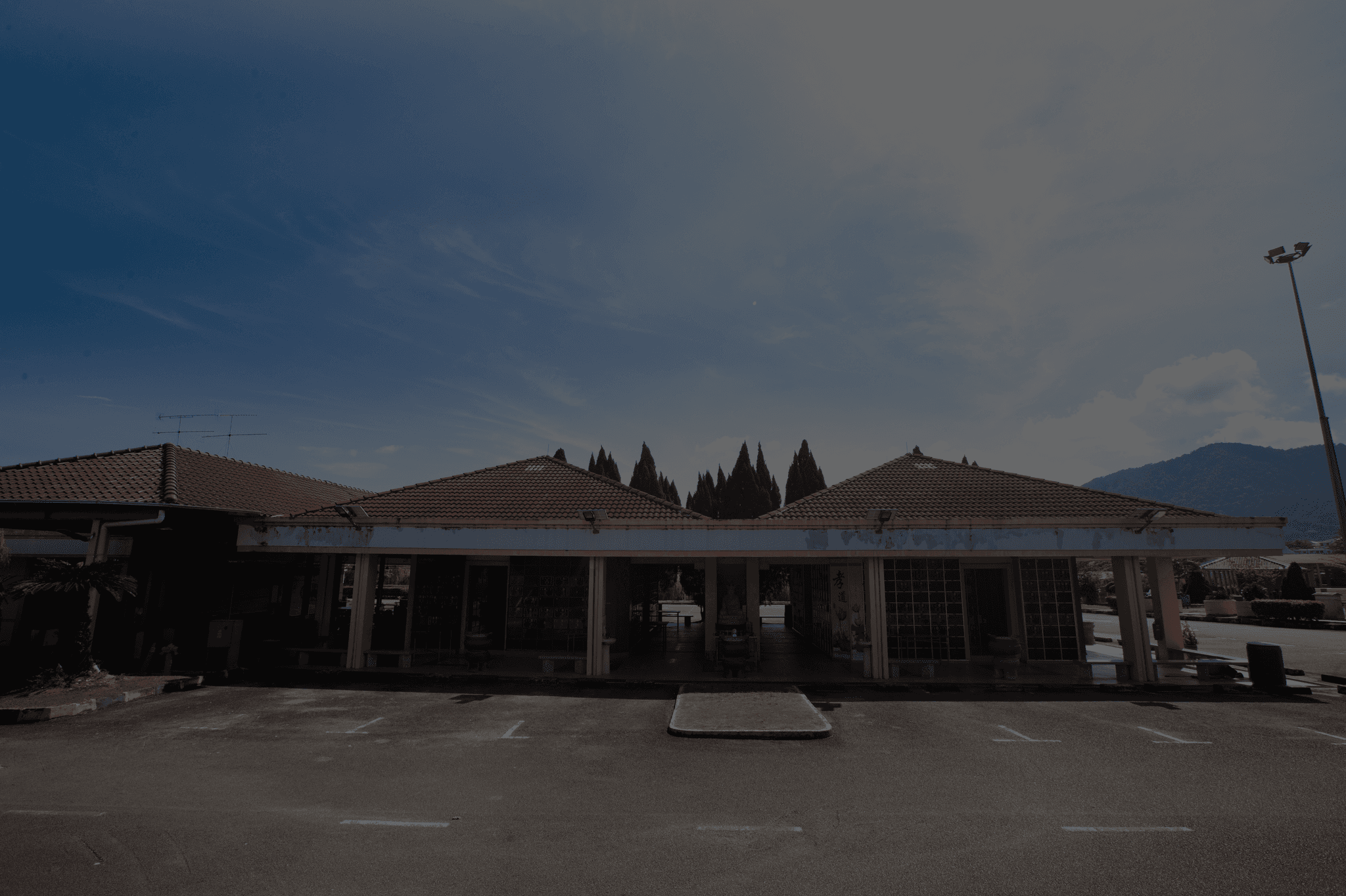 纪念馆设施, 安息堂, 租界殡仪馆, 拜祭区域, 神明坛, 家属休息区, prayer hall, 佛堂, 多功能追思厅, landmark areas, memorial zones, 场馆导览, 数位纪念区, memorial park layout, 场馆介绍