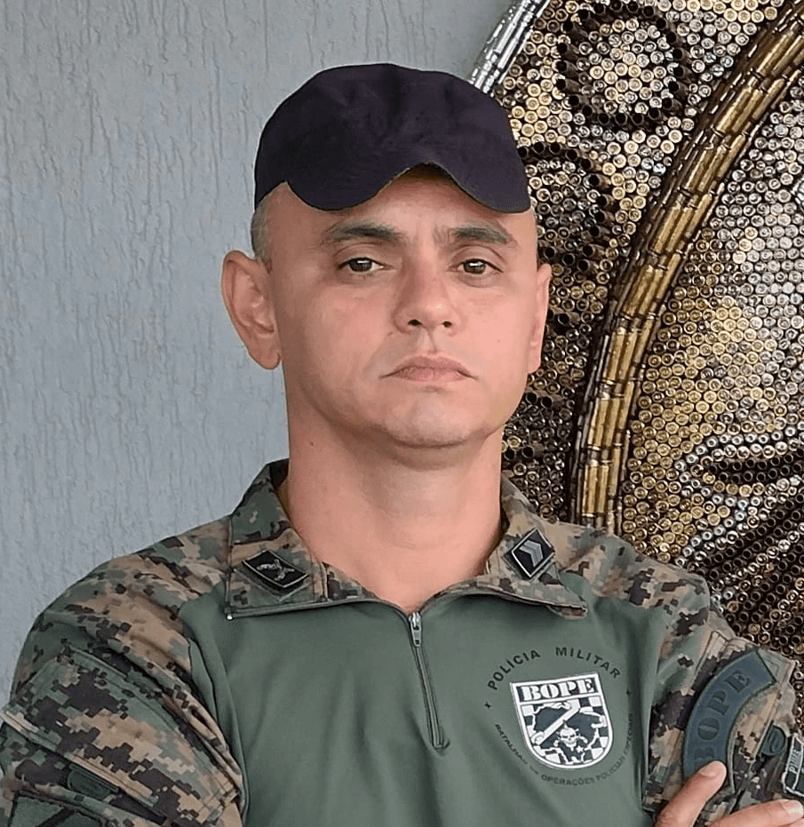 Ten. Roger Fabien Pereira
