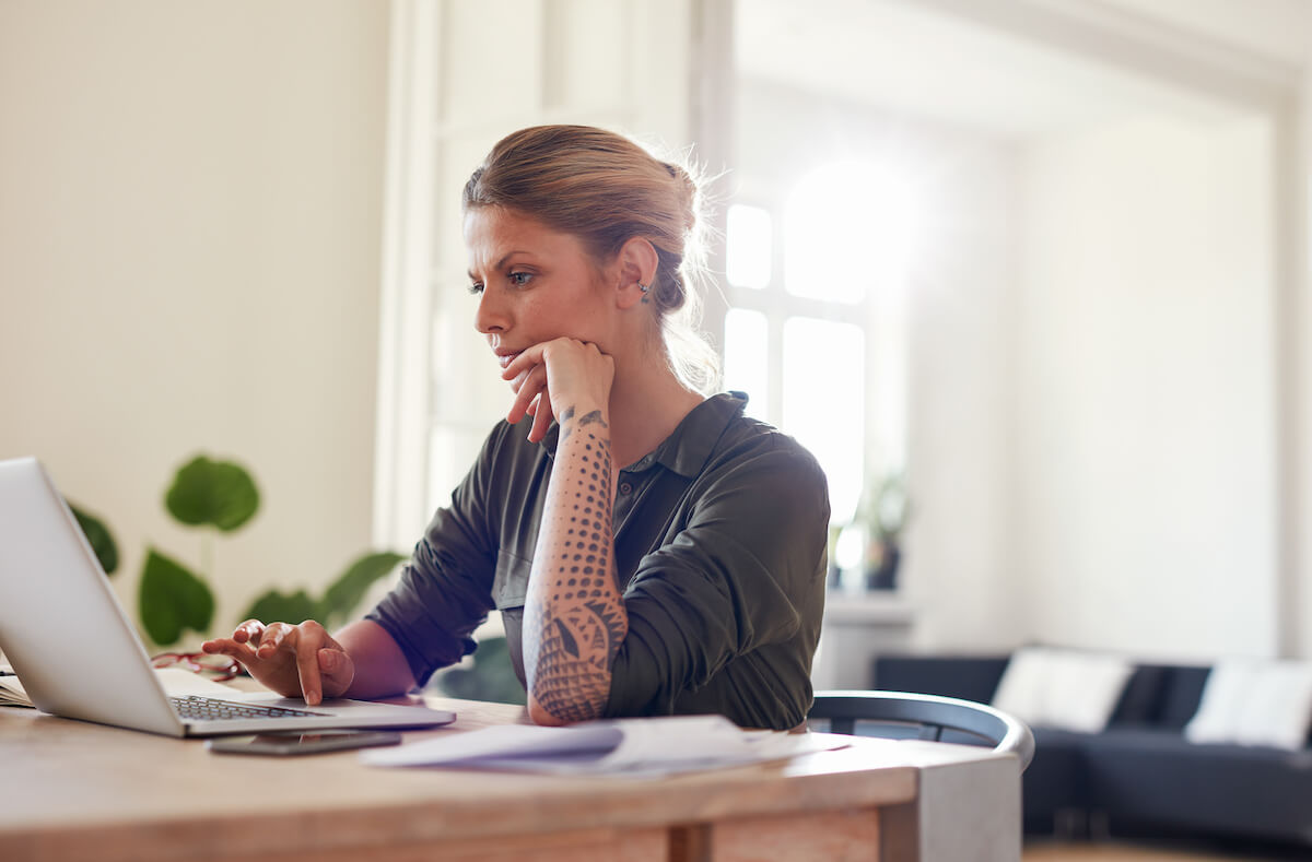 B2B sales funnel: woman working at home