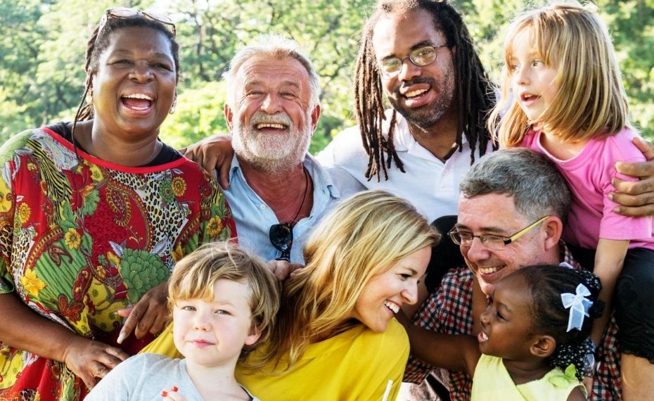 Famílias diversas: para além do mês do orgulho 