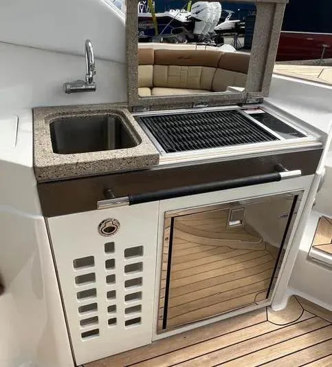 Boat thumbnail 7