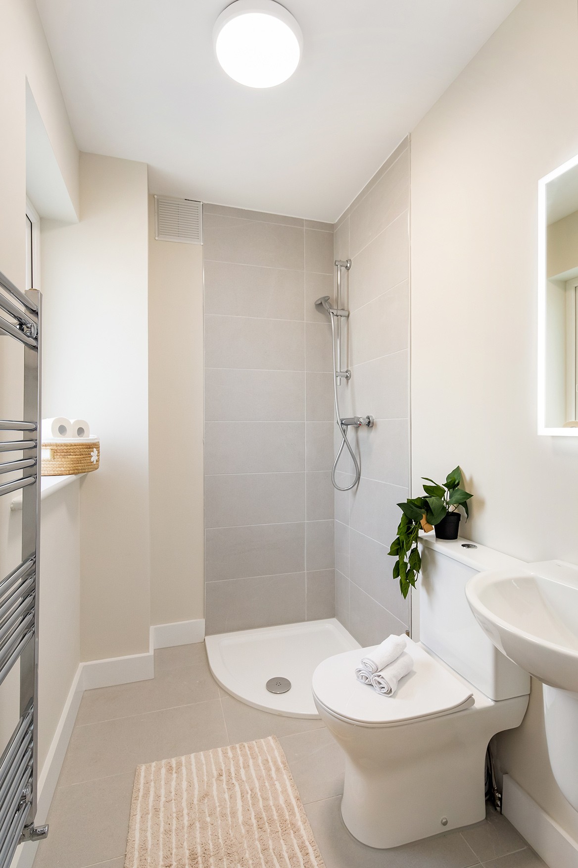 Bathroom | Lorrin Lodge | Rathnew Co Wicklow