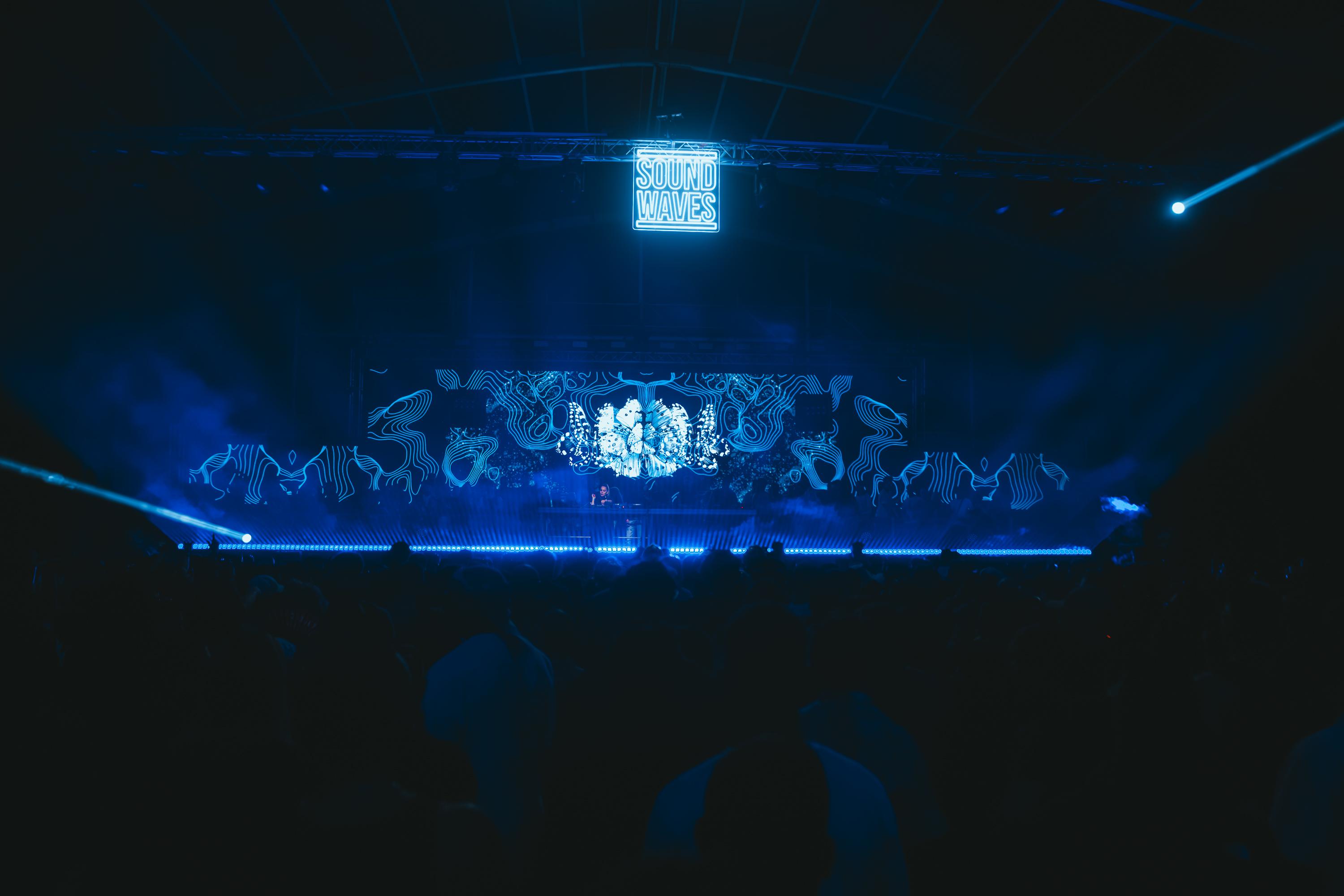 SOUNDWAVES