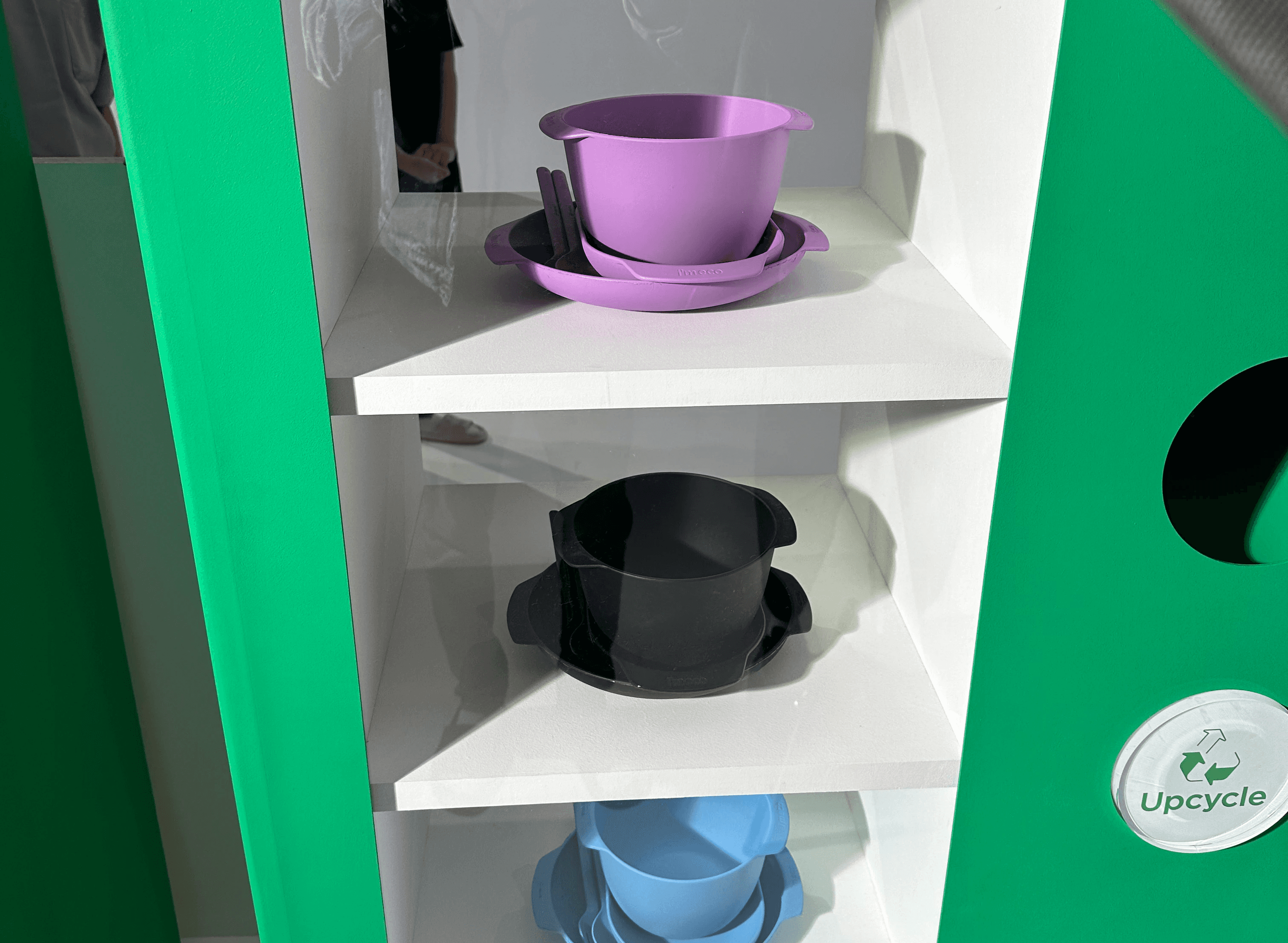 아임에코 자판기 오브제 3종, 촬영 현장 소품 세팅 디테일 / i'm eco vending machine objects, prop styling detail on set