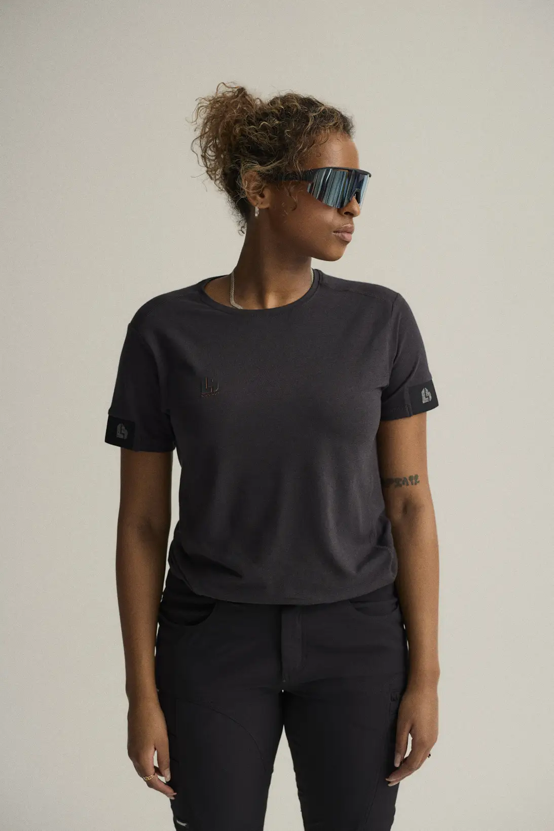 R3 Studio Stills photogrpahy fashion e commerce commercial videography brand images reklamfoto fotograf mode