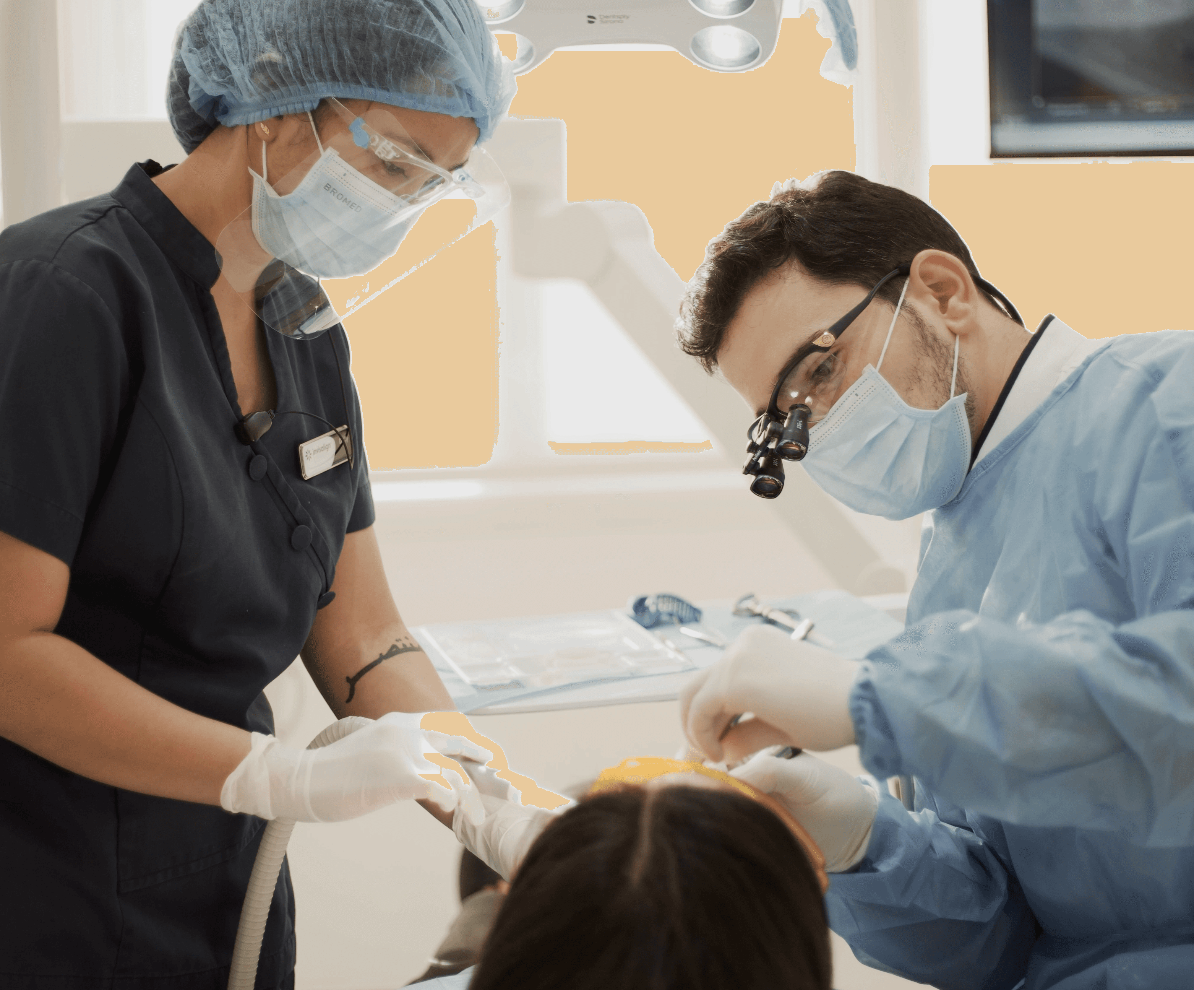 Dentist providing treatment to relieve toothache based on the underlying cause