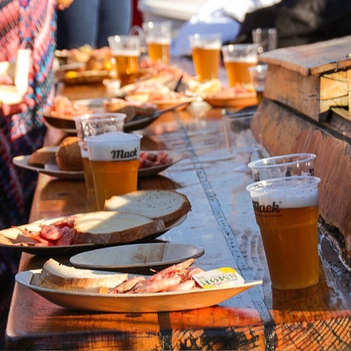 Еда и напитки