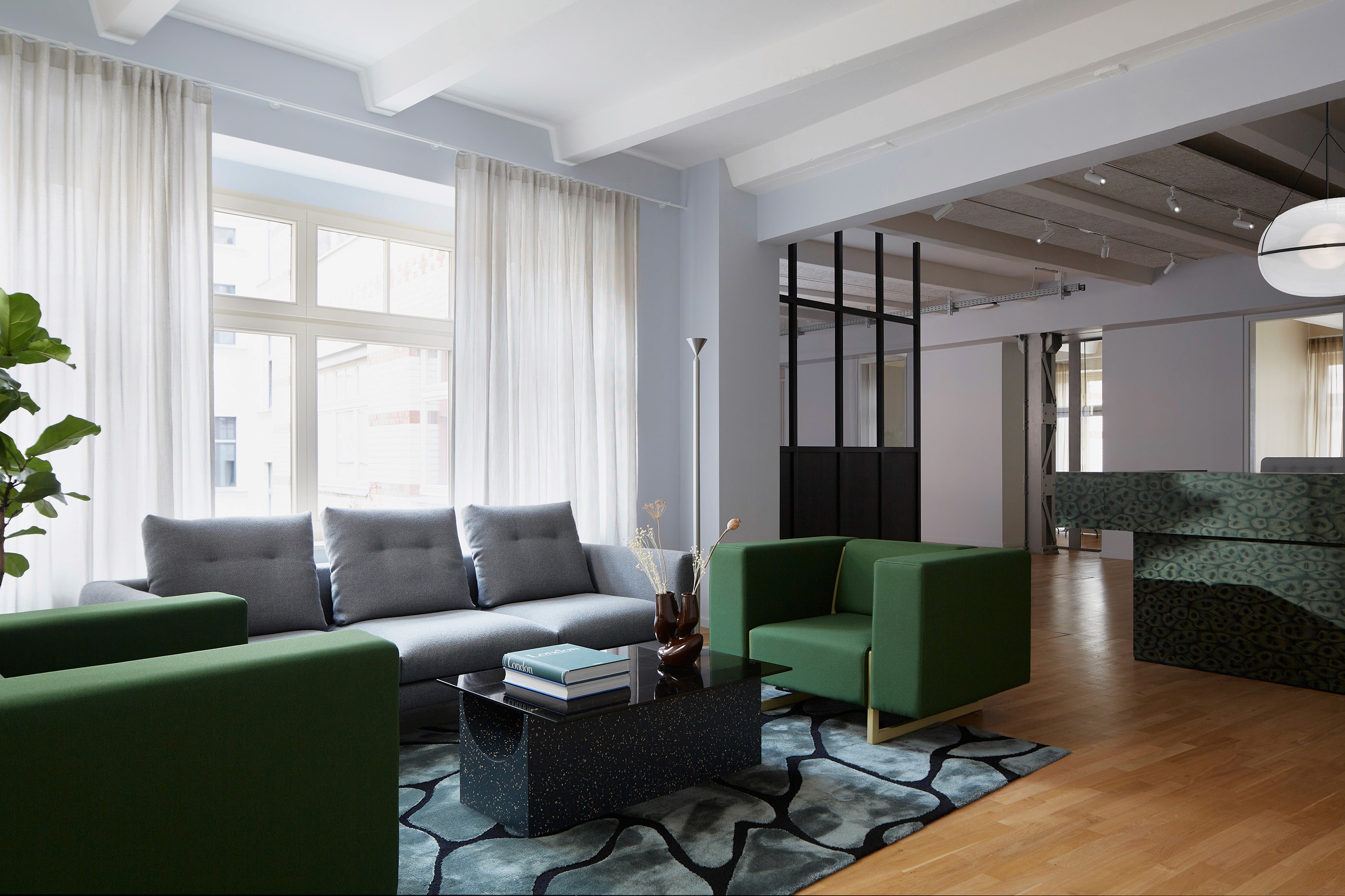 nnenarchitektur Lounge Berlin: stilvoller Aufenthaltsbereich für Corporate Offices