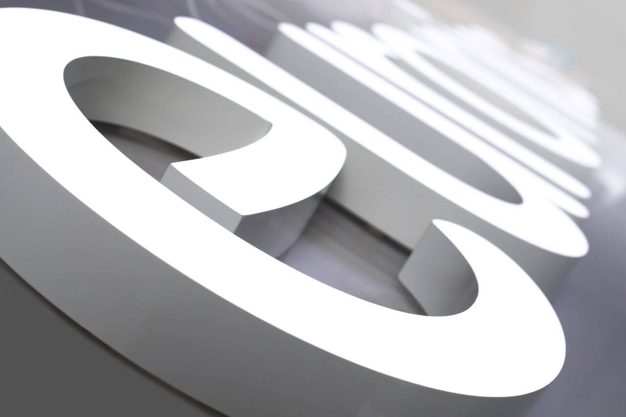 Kvalitní akrylátové písmeno s LED podsvícením