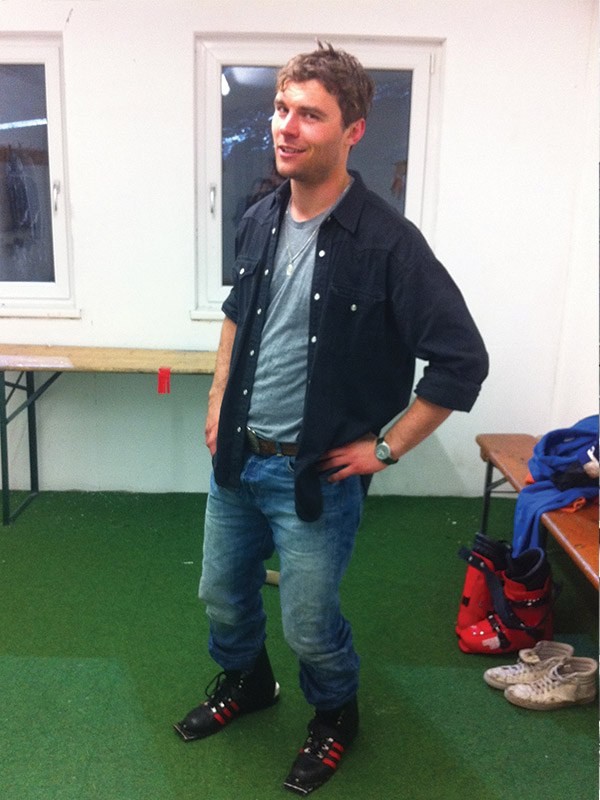 Tobi Deckert in the same look as Hugh Jackman’s double
